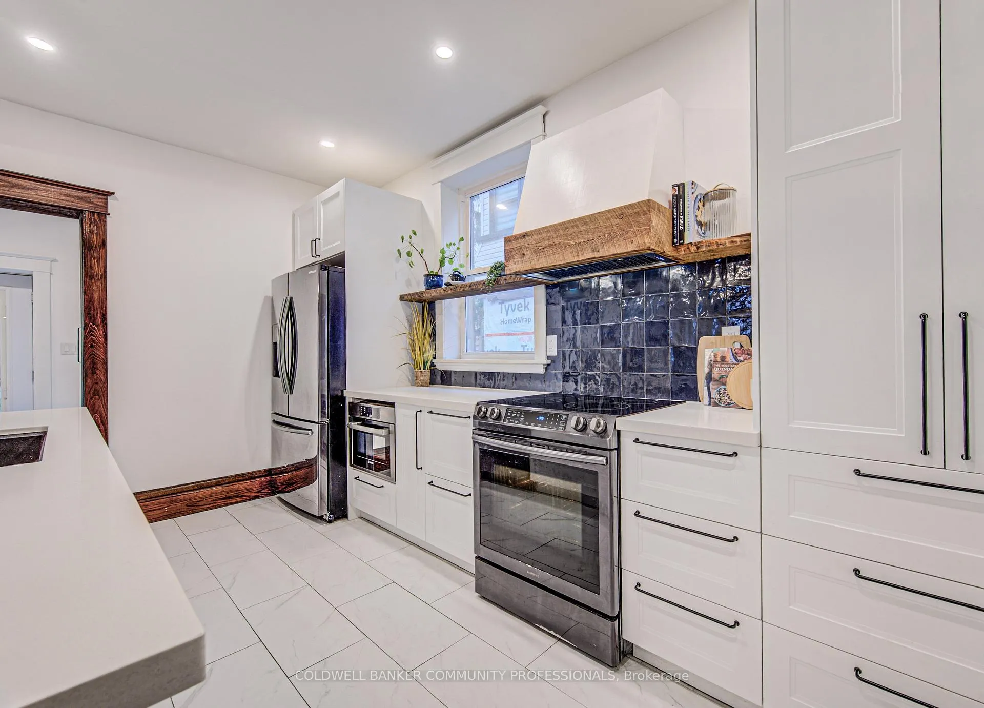 Photo 17 of 114 Prospect Street S, Hamilton, Stipley — HOMEH