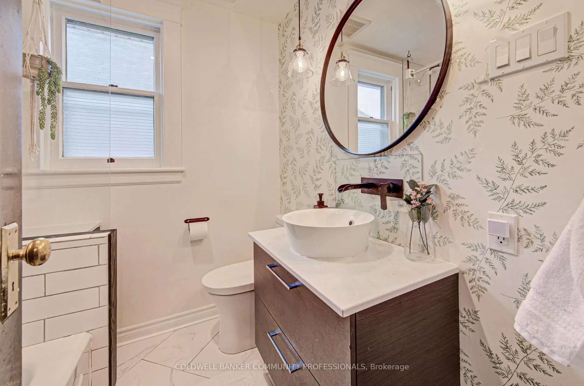 Photo 26 of 114 Prospect Street S, Hamilton, Stipley — HOMEH