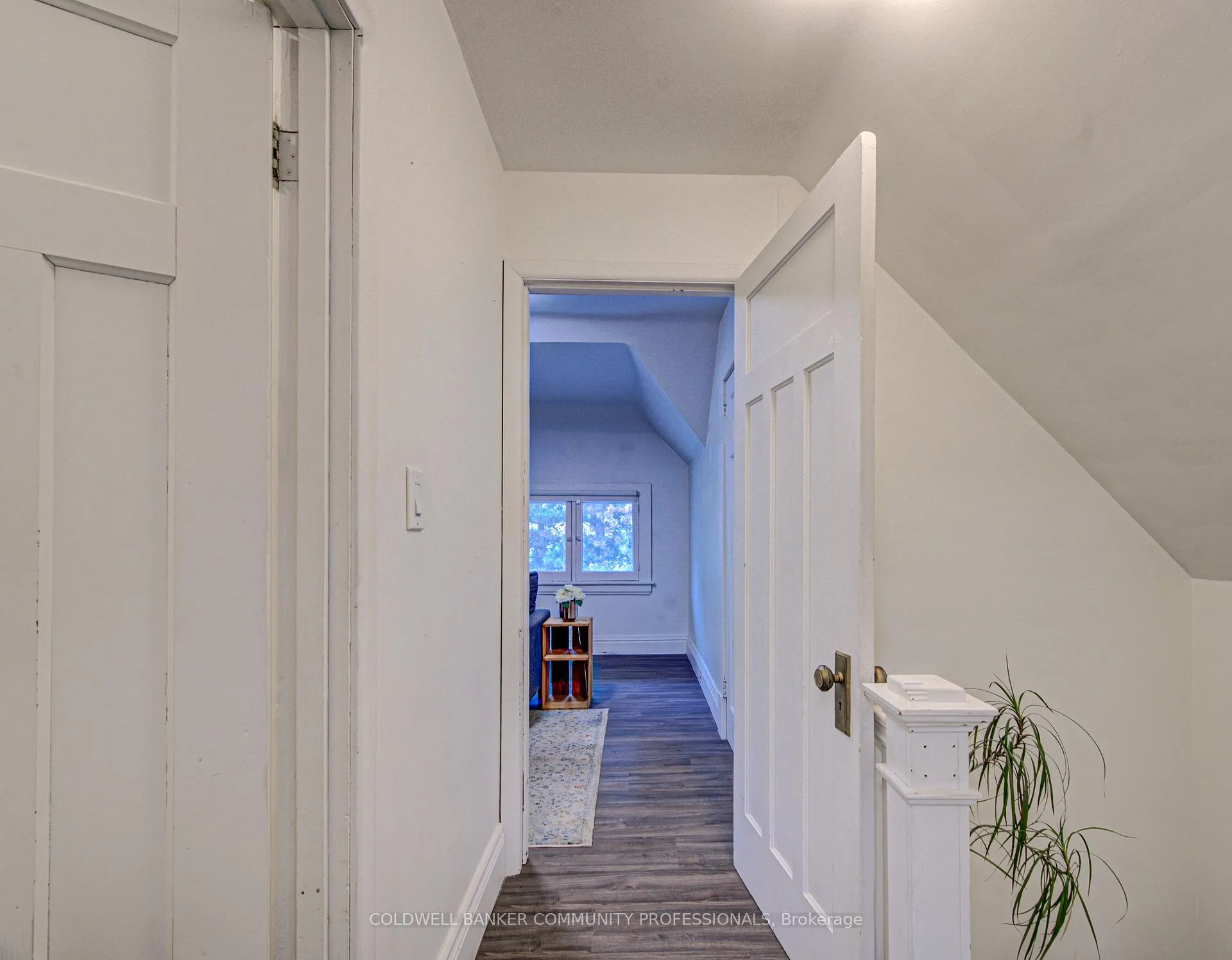 Photo 32 of 114 Prospect Street S, Hamilton, Stipley — HOMEH