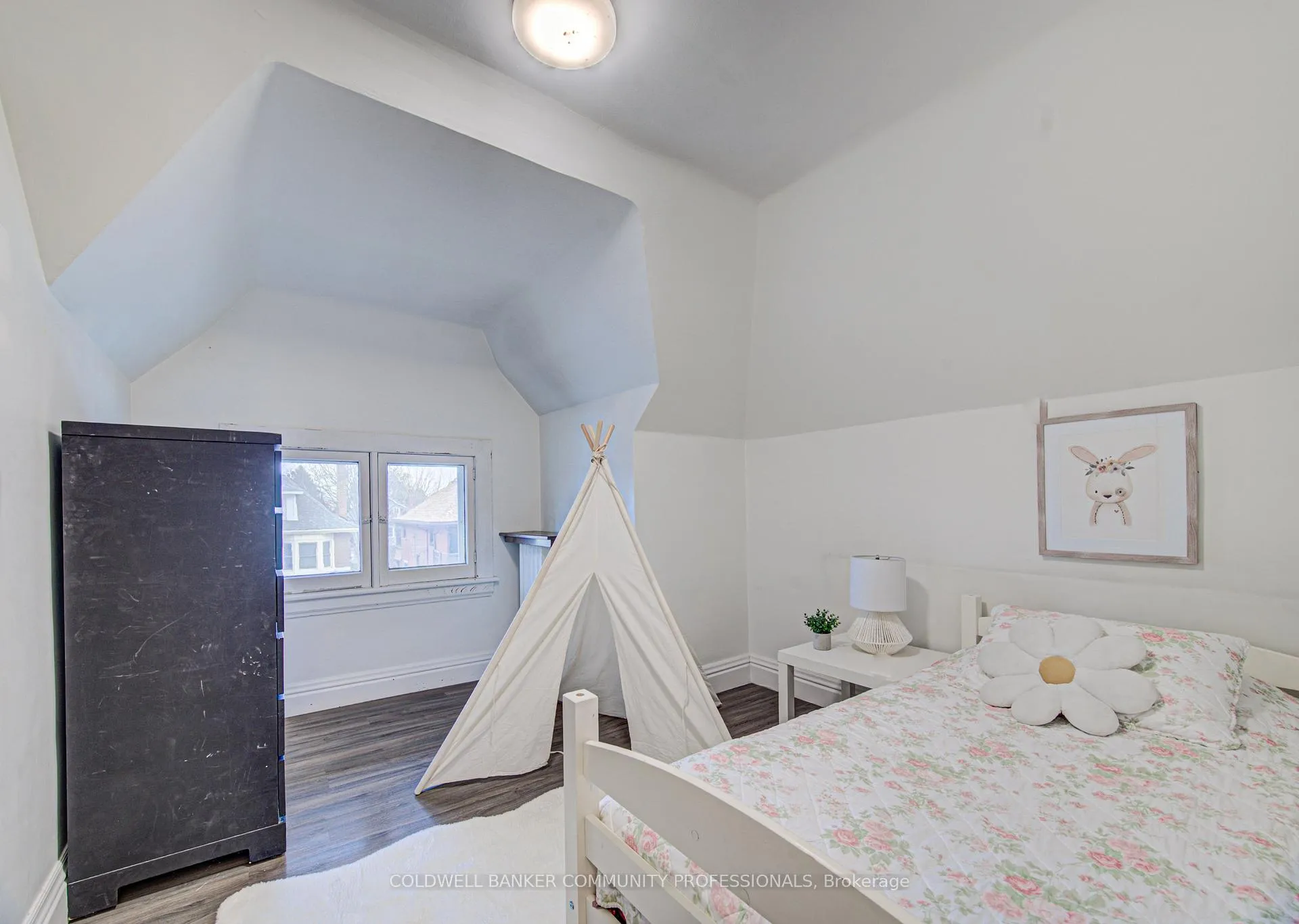 Photo 33 of 114 Prospect Street S, Hamilton, Stipley — HOMEH