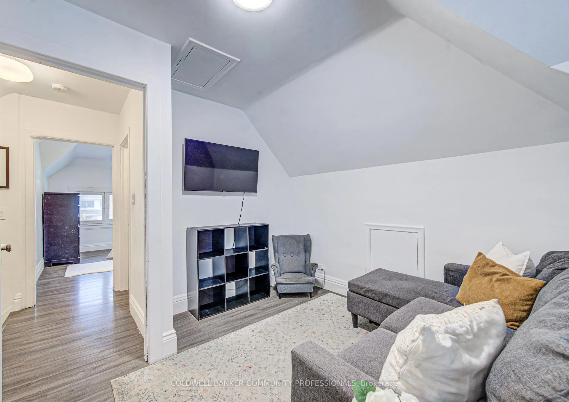 Photo 36 of 114 Prospect Street S, Hamilton, Stipley — HOMEH