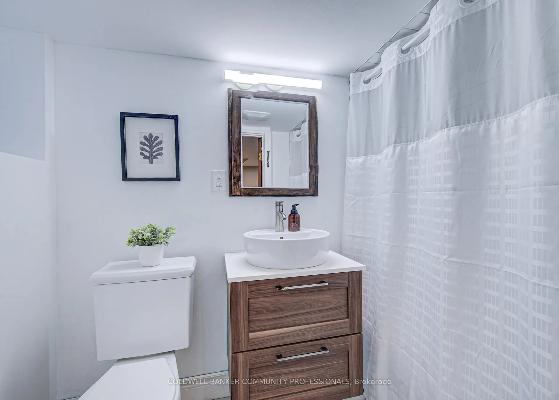 Photo 42 of 114 Prospect Street S, Hamilton, Stipley — HOMEH