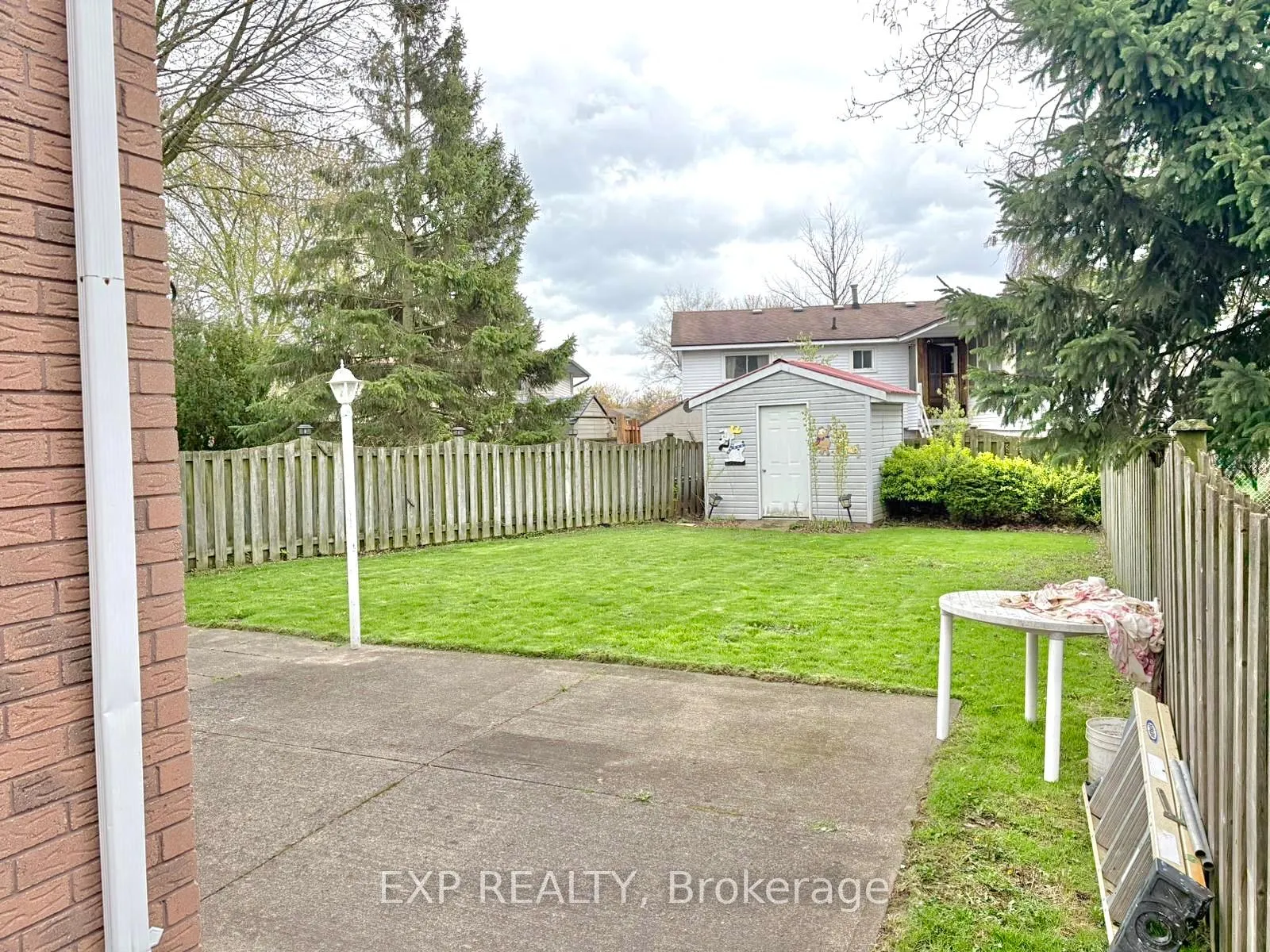 Photo 2 of 6199 Delta Drive, Niagara Falls, West Wood — HOMEH
