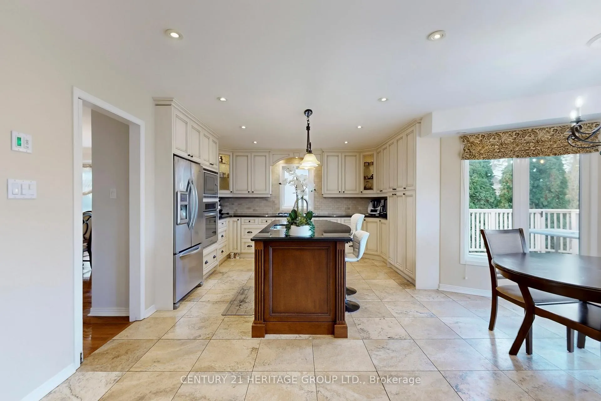 Photo 6 of 136 Cranberry Lane, Aurora, Aurora Highlands — HOMEH
