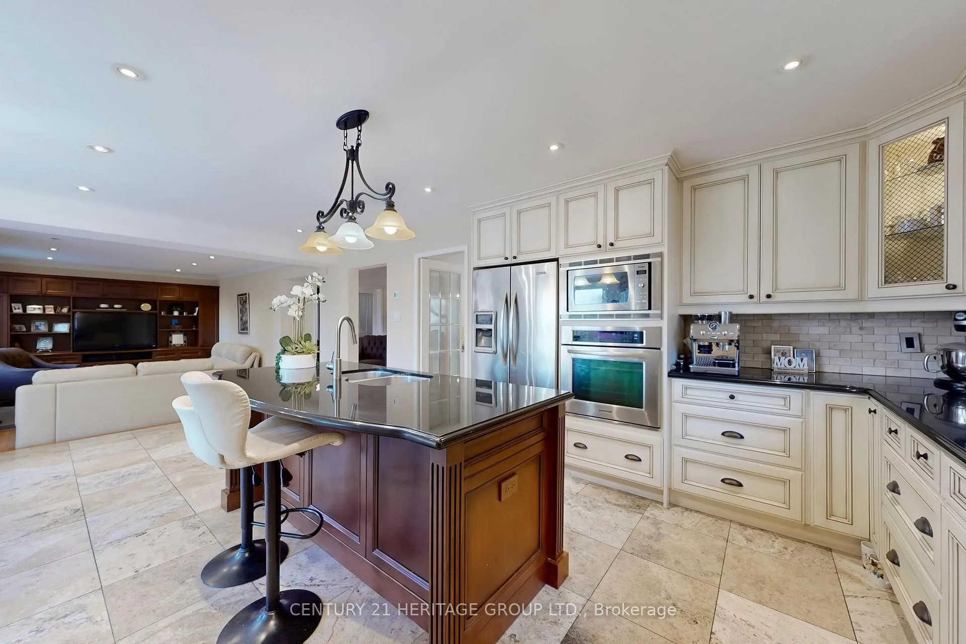 Photo 10 of 136 Cranberry Lane, Aurora, Aurora Highlands — HOMEH