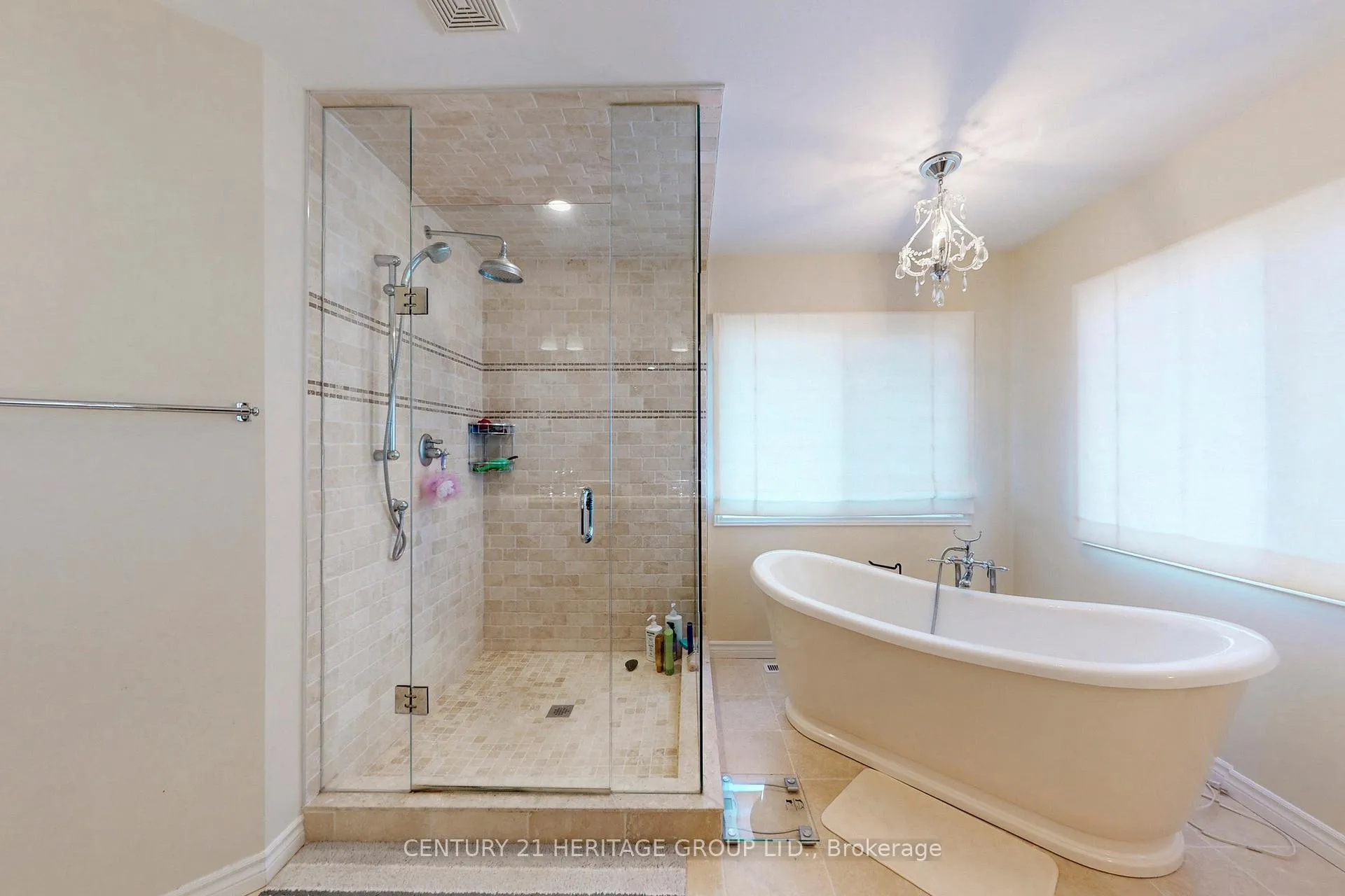 Photo 21 of 136 Cranberry Lane, Aurora, Aurora Highlands — HOMEH