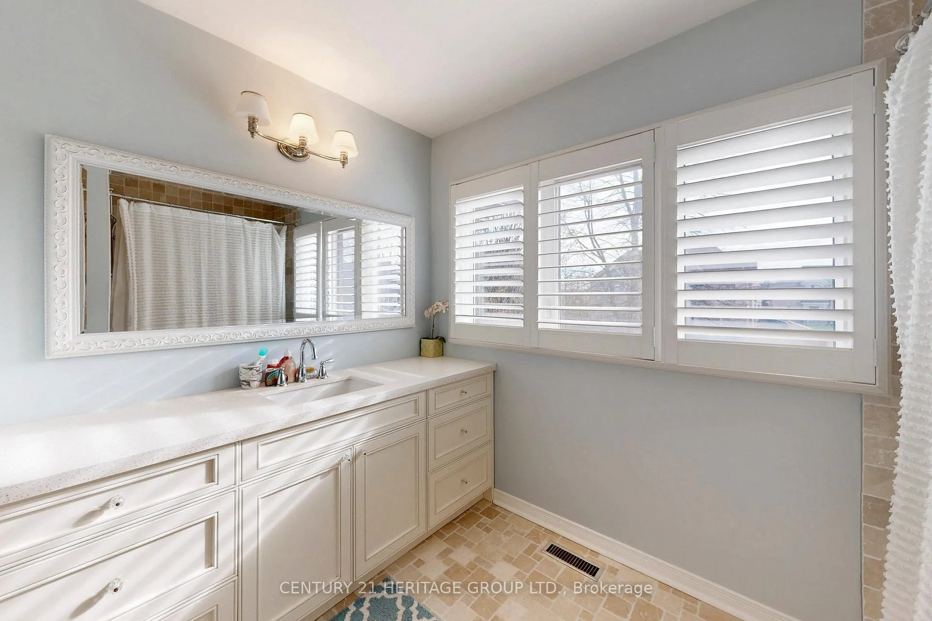 Photo 27 of 136 Cranberry Lane, Aurora, Aurora Highlands — HOMEH