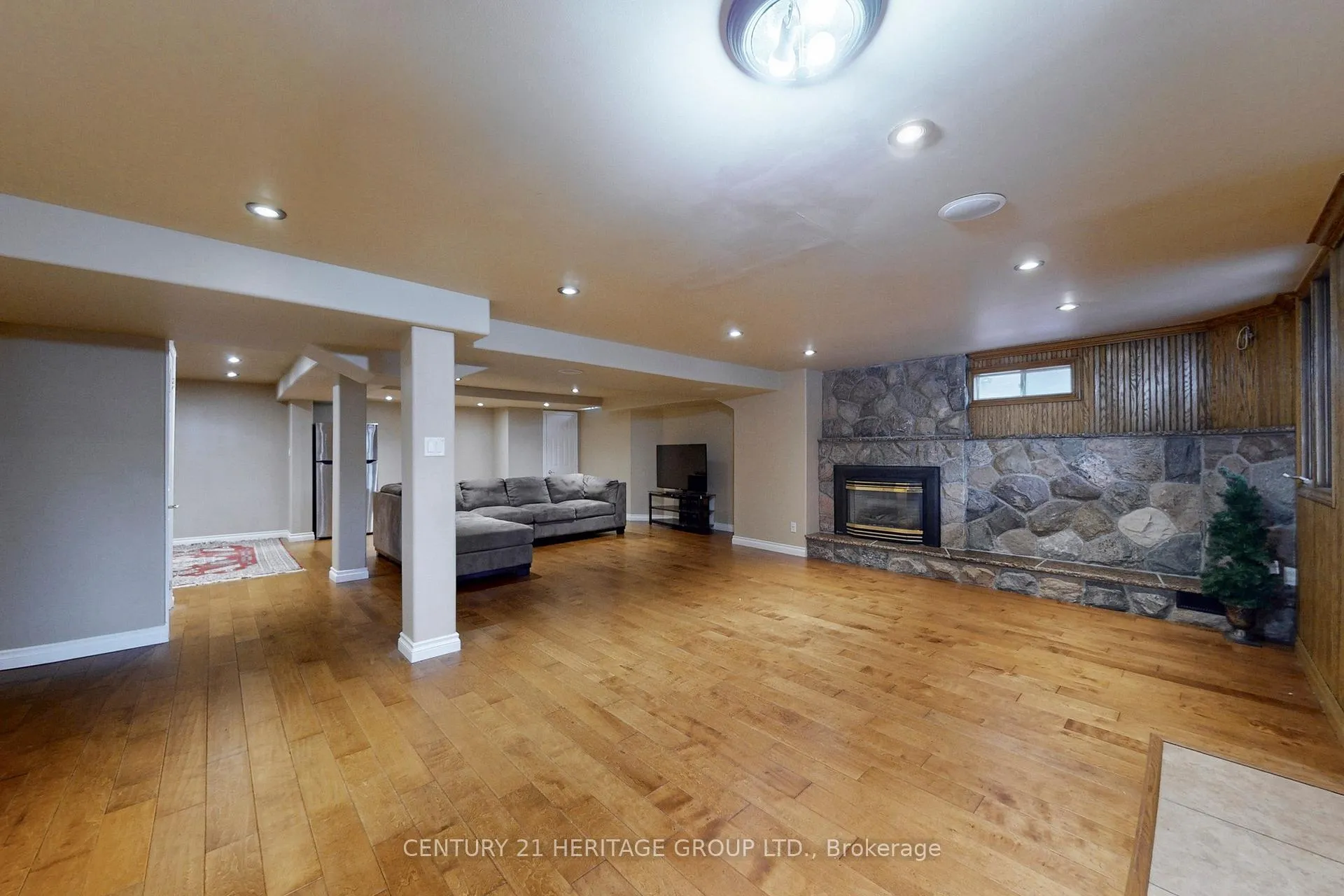 Photo 37 of 136 Cranberry Lane, Aurora, Aurora Highlands — HOMEH