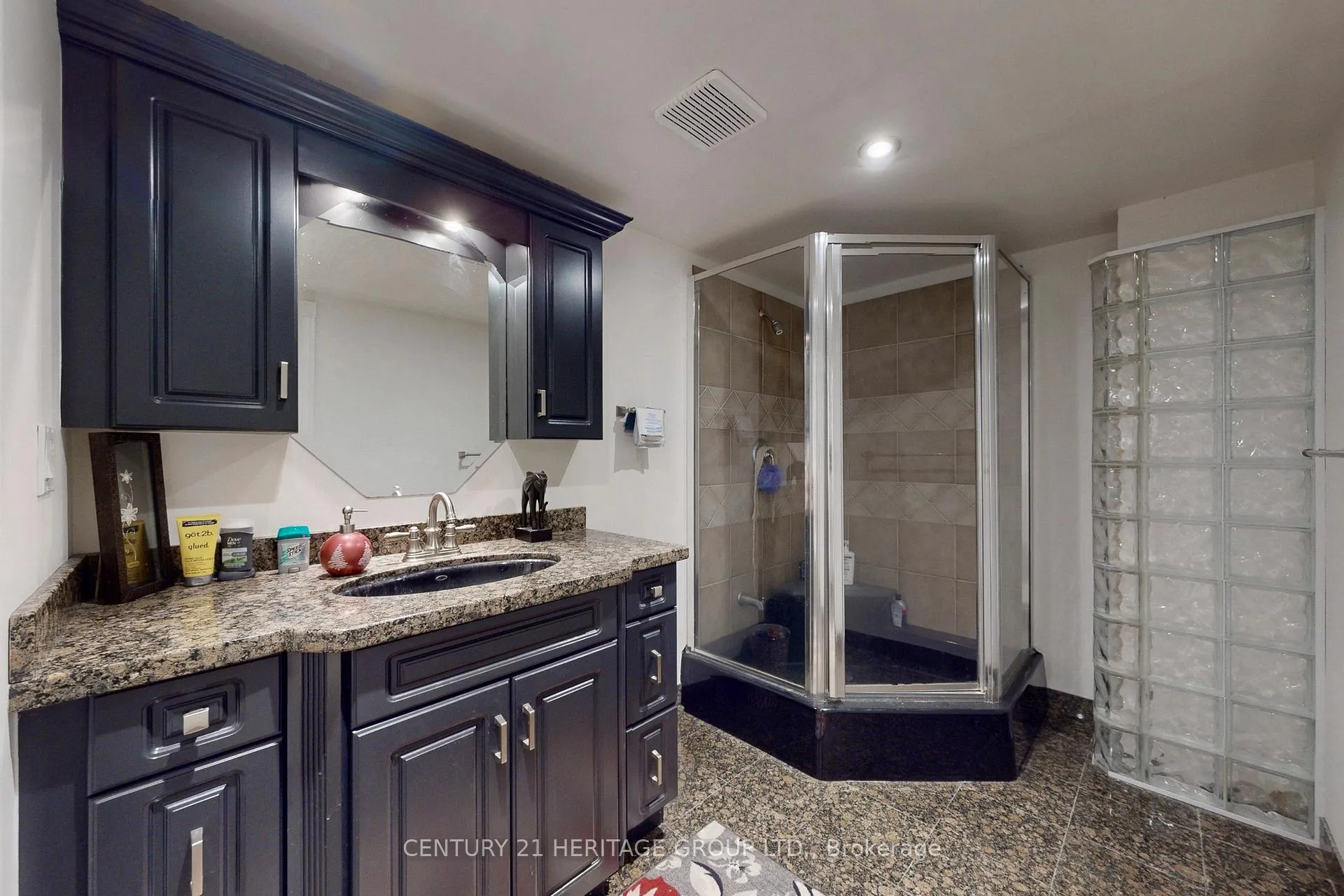 Photo 39 of 136 Cranberry Lane, Aurora, Aurora Highlands — HOMEH