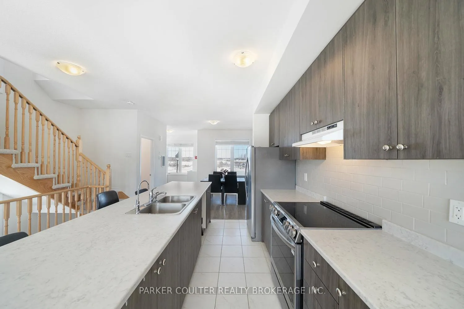 Photo 13 of 49 Surf Drive, Wasaga Beach — HOMEH