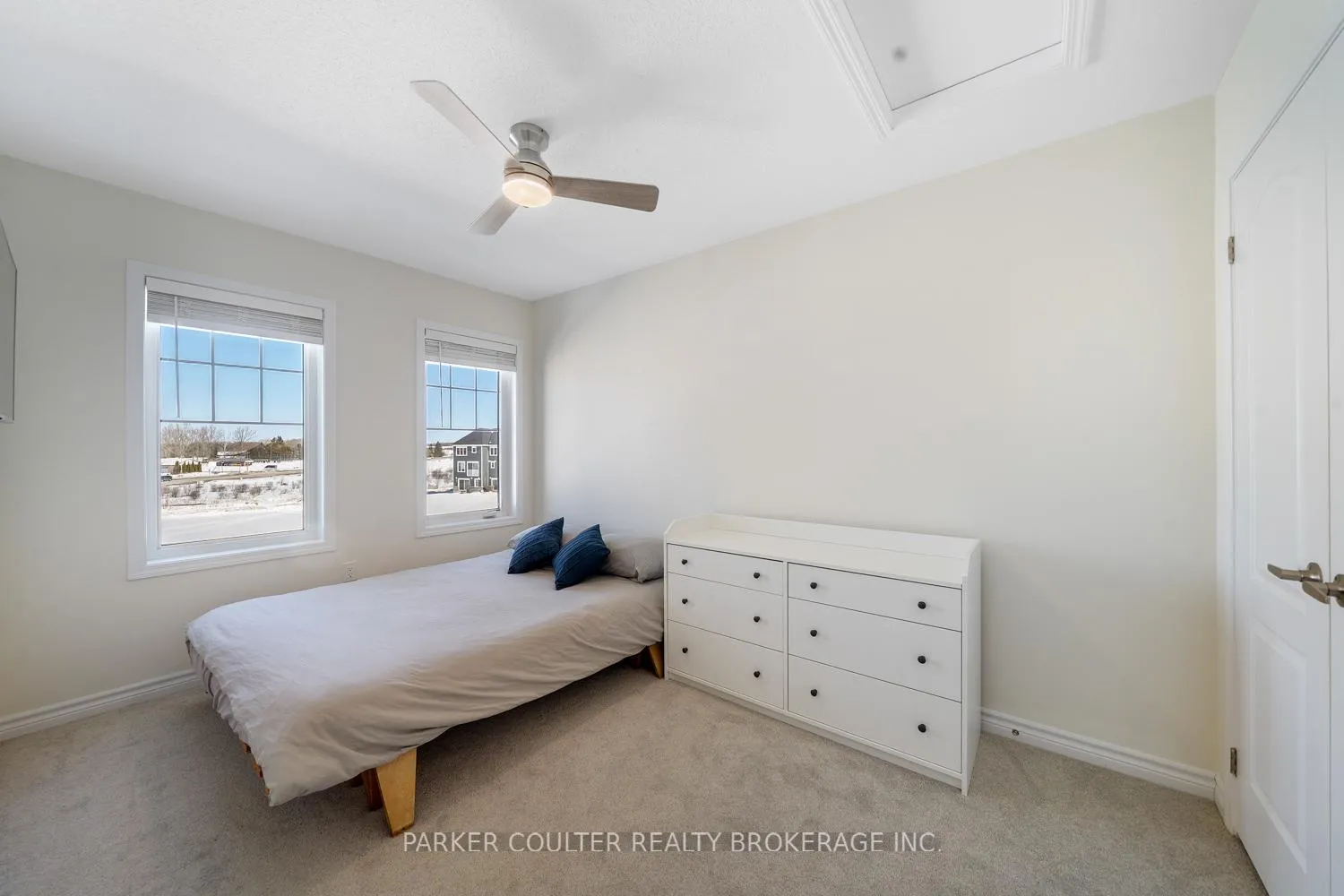 Photo 25 of 49 Surf Drive, Wasaga Beach — HOMEH