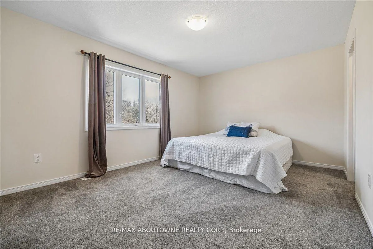 Photo 20 of 7608 Tupelo Crescent, Niagara Falls, Brown — HOMEH