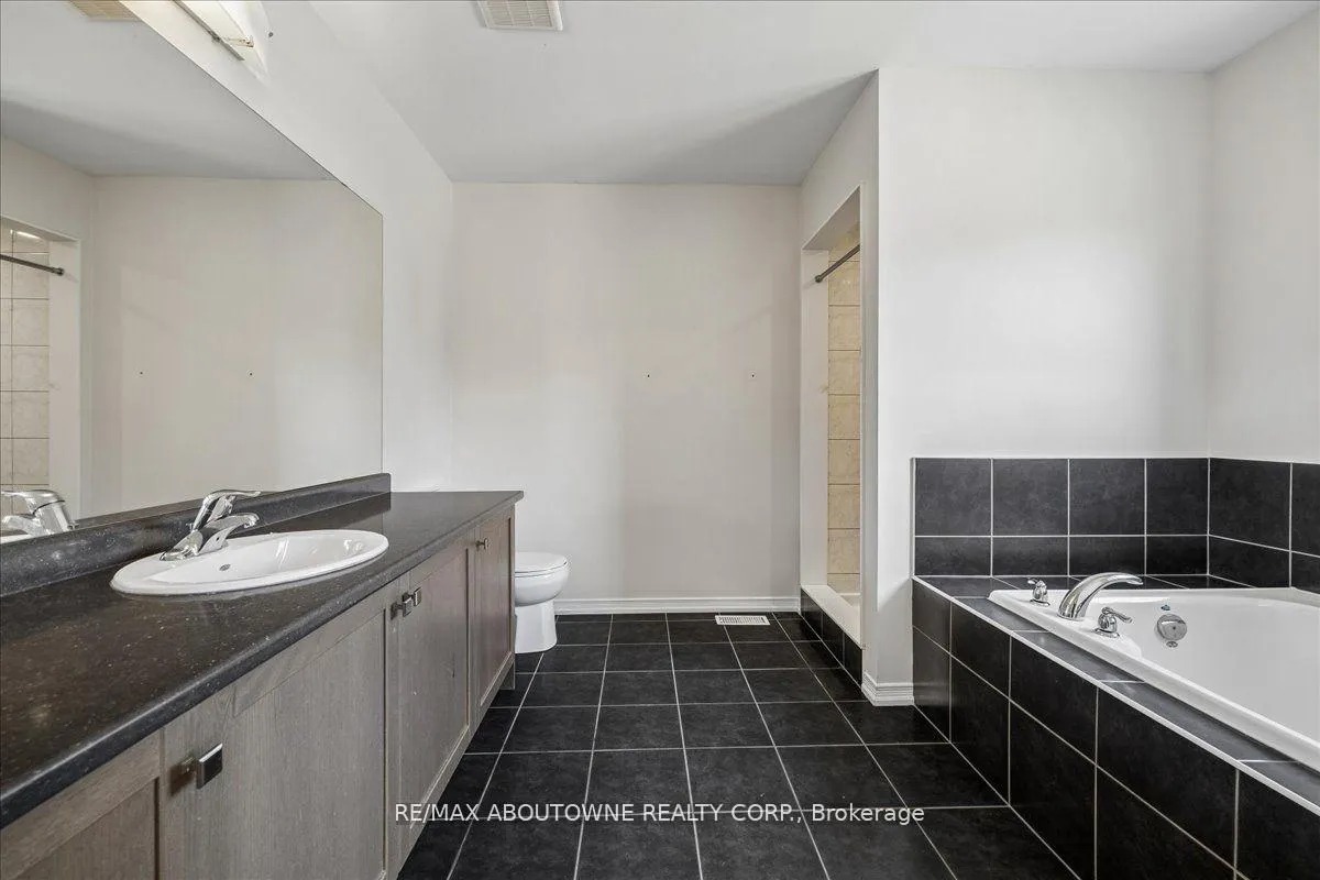Photo 21 of 7608 Tupelo Crescent, Niagara Falls, Brown — HOMEH