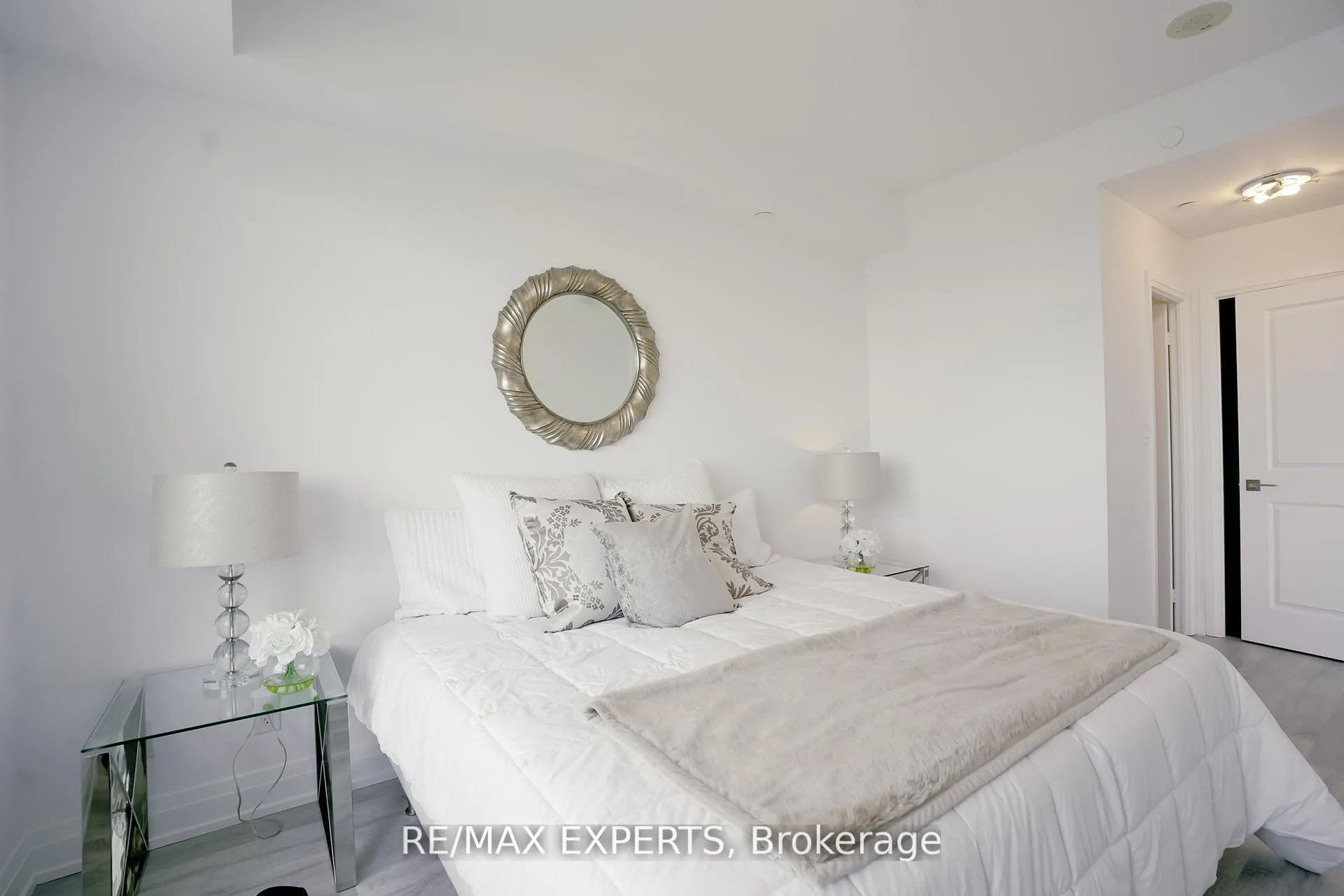 Photo 11 of Unit 1005, 3700 Highway 7, Vaughan, East Woodbridge — HOMEH