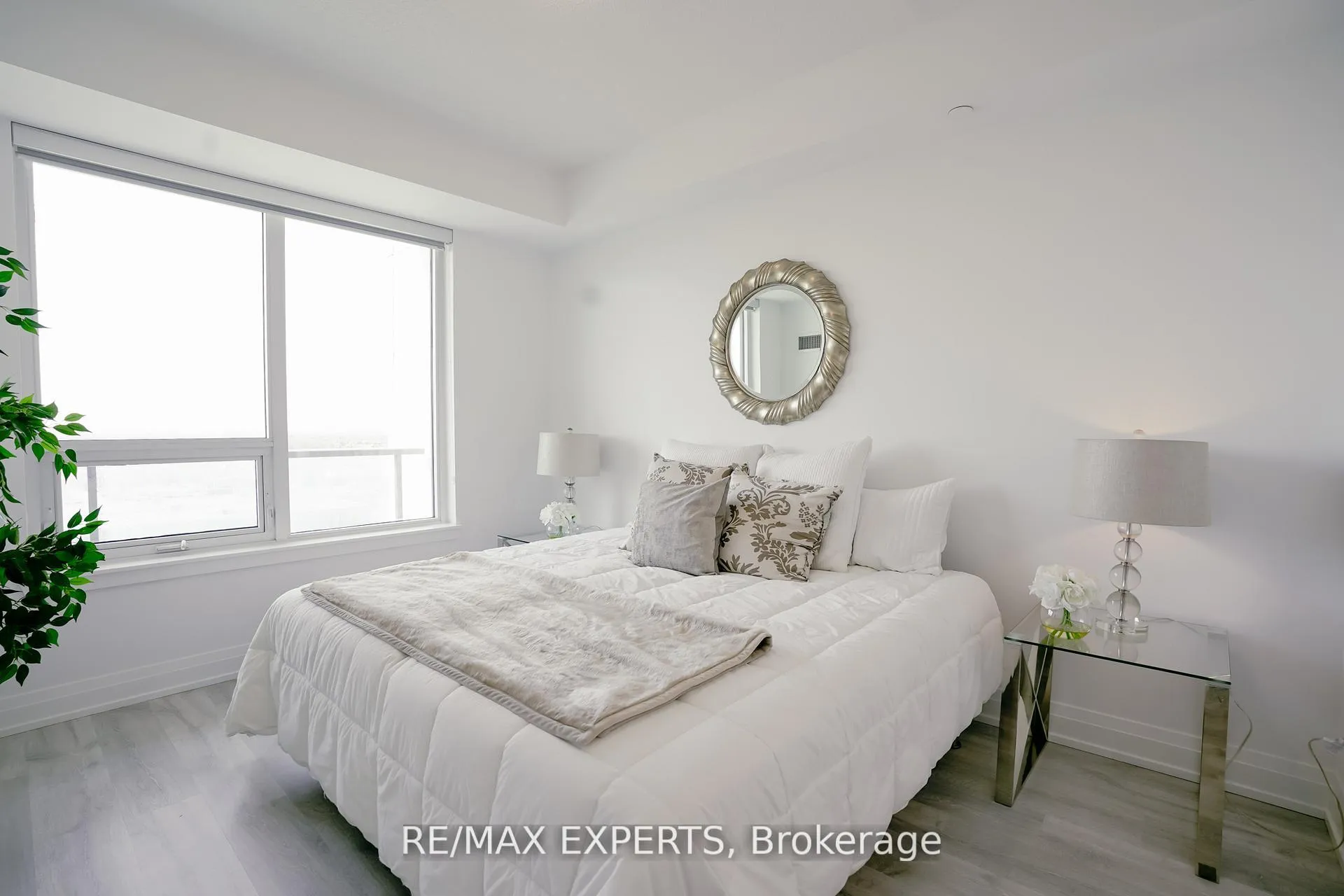 Photo 12 of Unit 1005, 3700 Highway 7, Vaughan, East Woodbridge — HOMEH