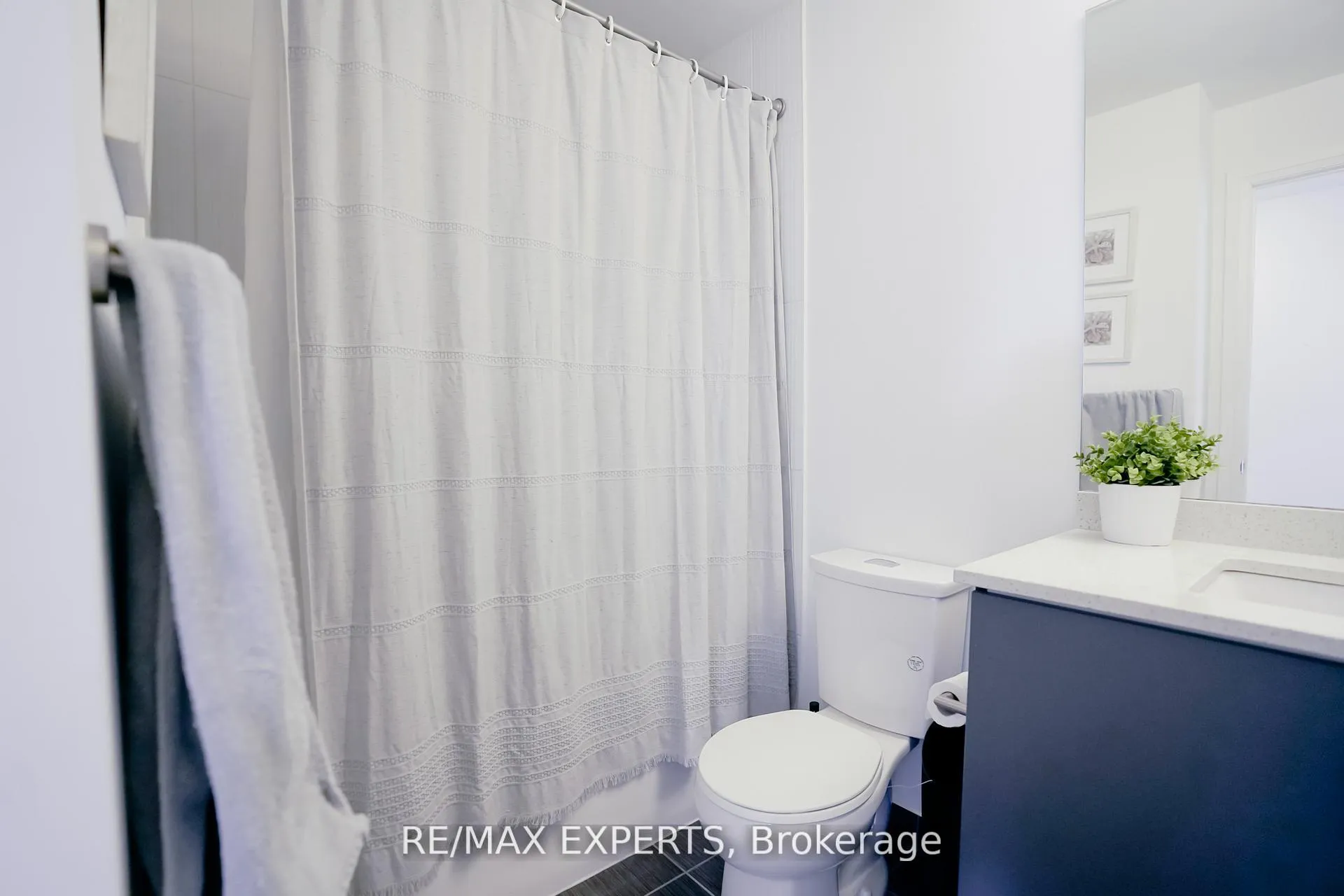 Photo 18 of Unit 1005, 3700 Highway 7, Vaughan, East Woodbridge — HOMEH