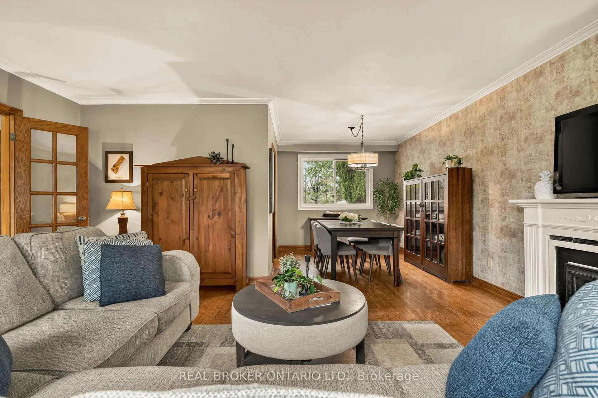 Photo 5 of 5119 Cherryhill Crescent, Burlington, Appleby — HOMEH