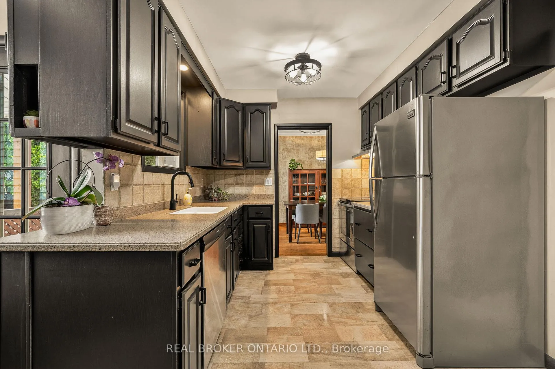Photo 11 of 5119 Cherryhill Crescent, Burlington, Appleby — HOMEH