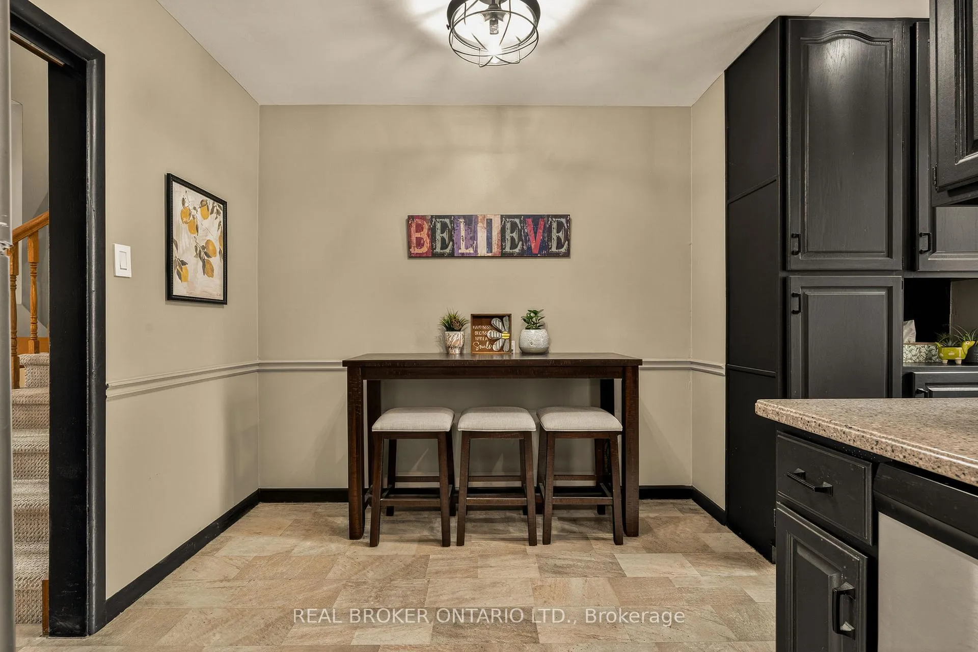 Photo 12 of 5119 Cherryhill Crescent, Burlington, Appleby — HOMEH