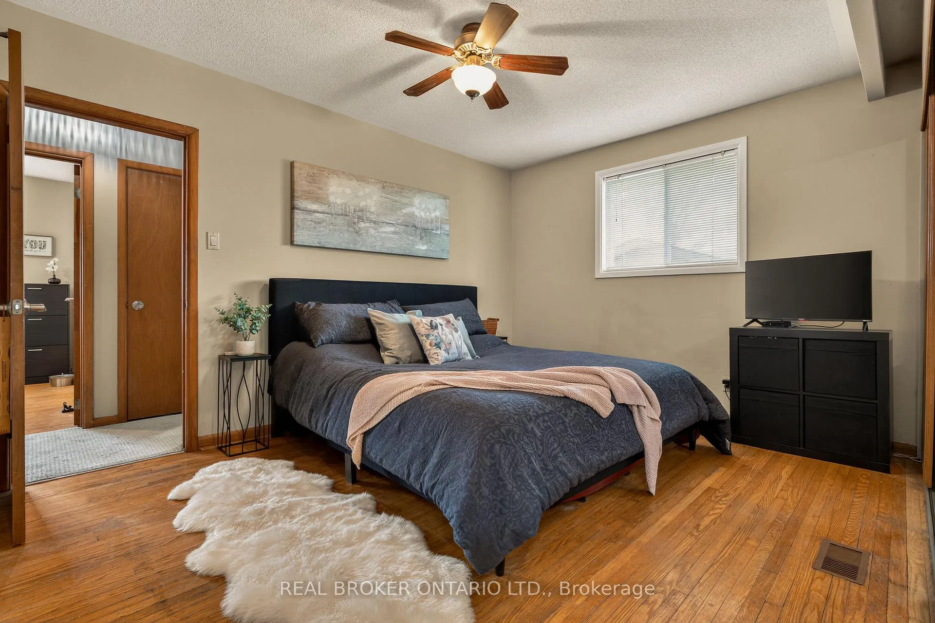 Photo 19 of 5119 Cherryhill Crescent, Burlington, Appleby — HOMEH