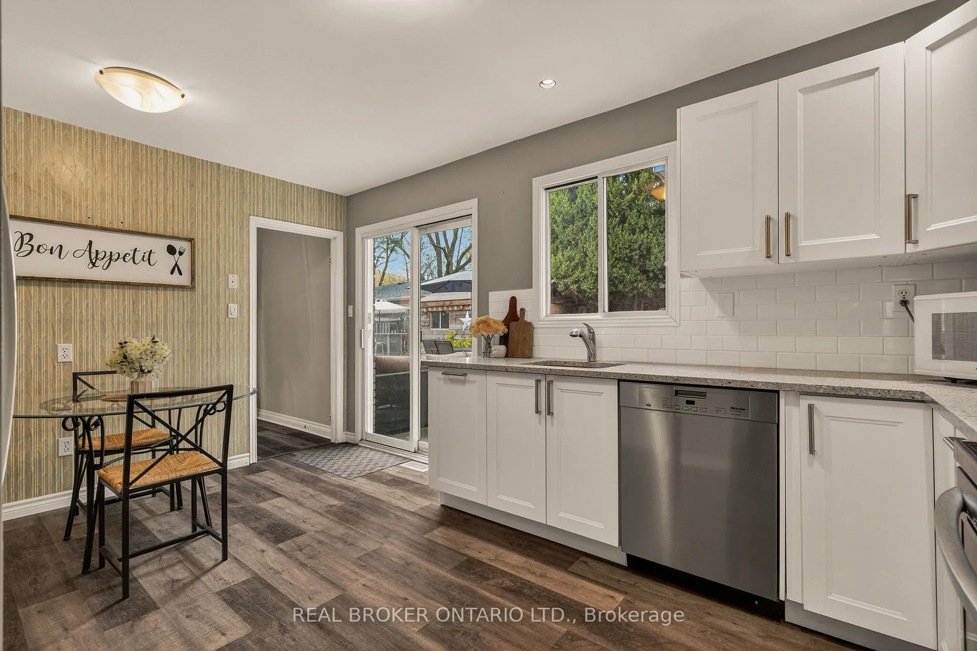 Photo 30 of 5119 Cherryhill Crescent, Burlington, Appleby — HOMEH