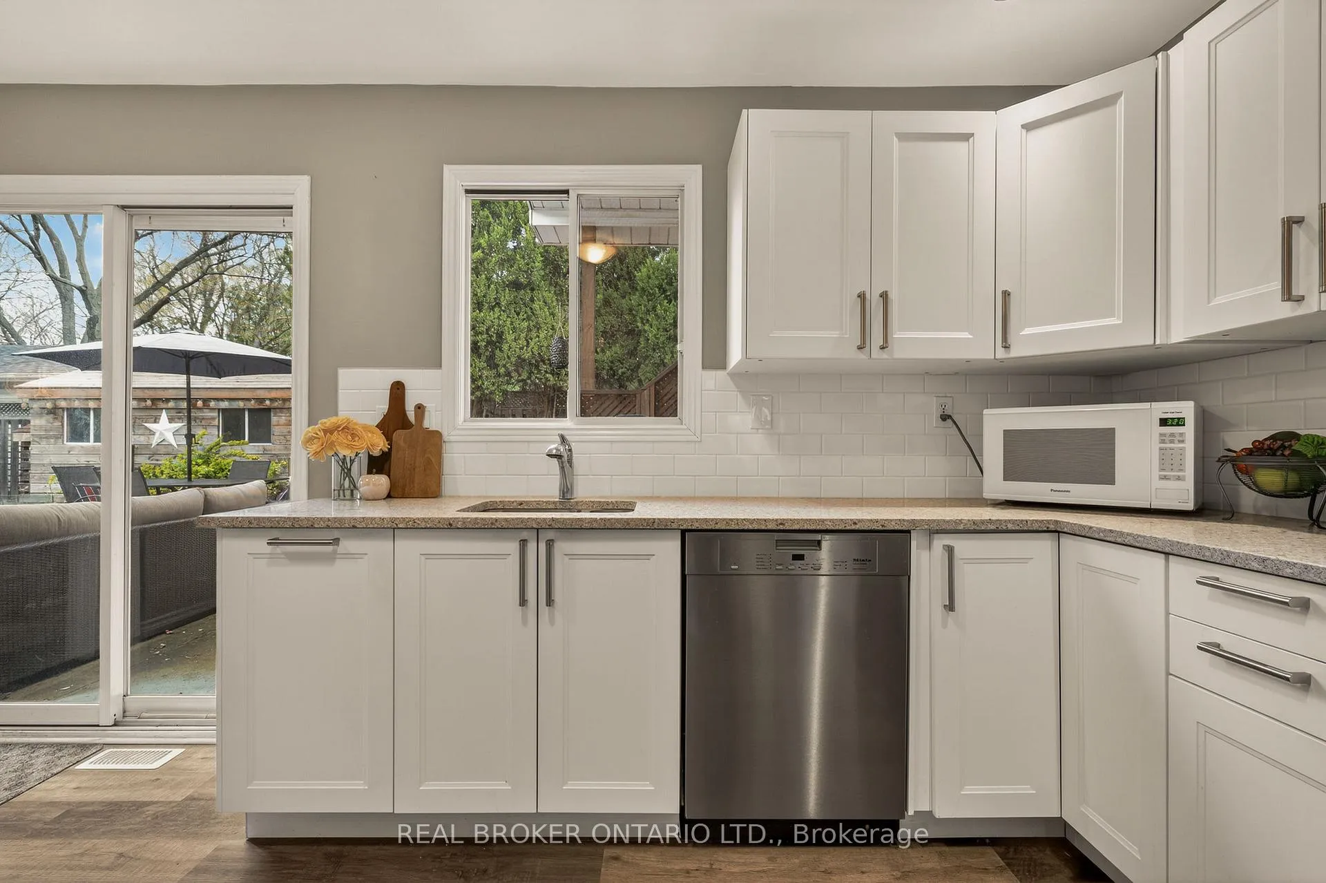 Photo 31 of 5119 Cherryhill Crescent, Burlington, Appleby — HOMEH