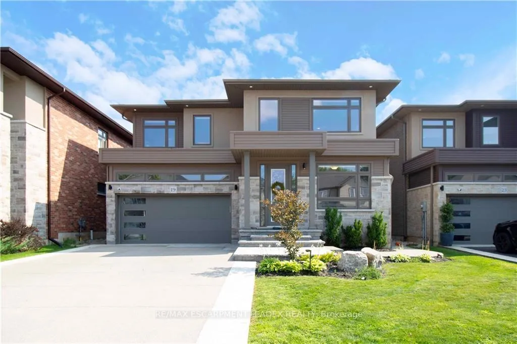 Front of 19 Secinaro Avenue