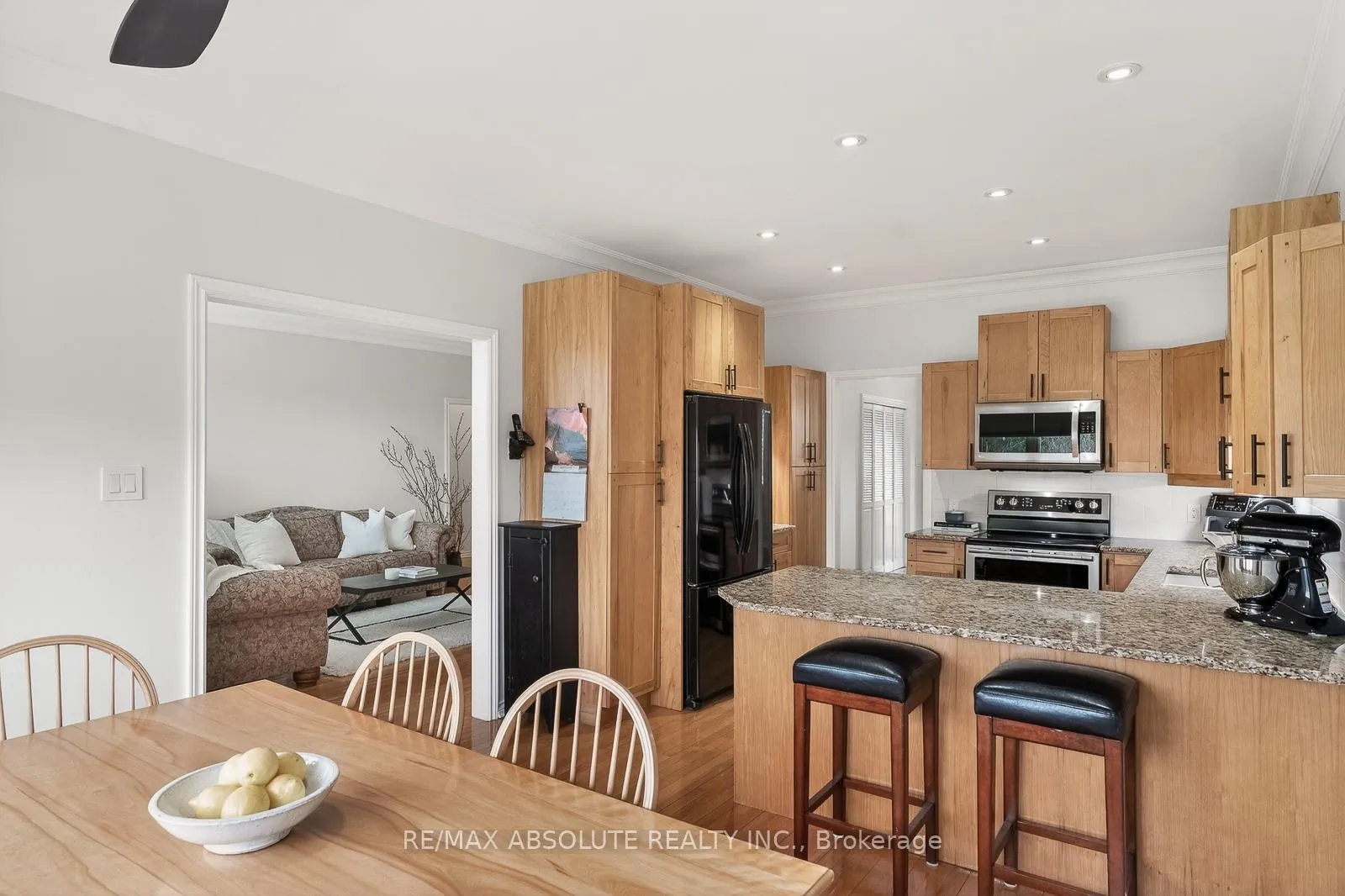 Photo 33 of 1801 Rocklane Drive, Ottawa, Kanata - Kanata (North West) — HOMEH