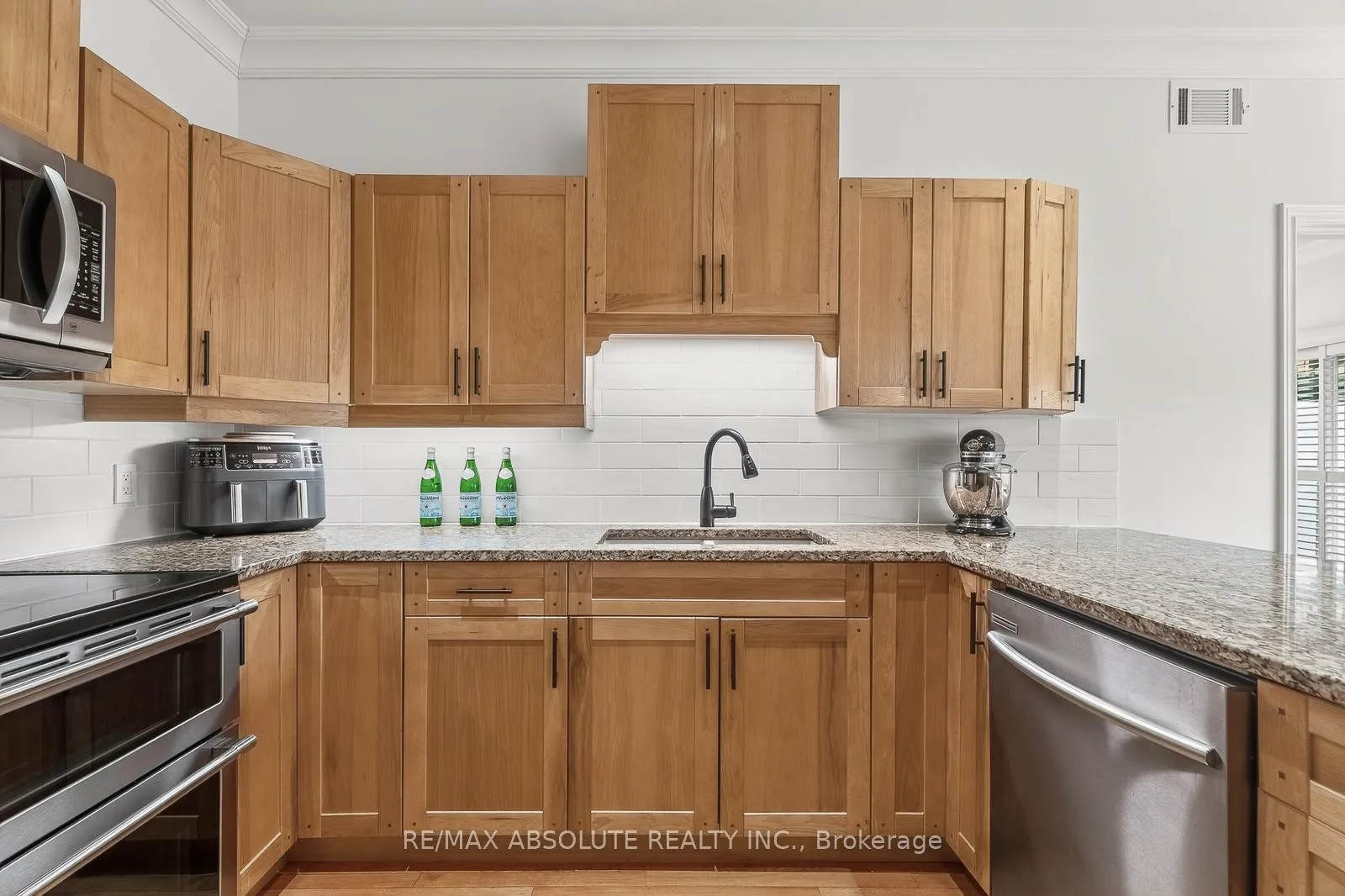 Photo 35 of 1801 Rocklane Drive, Ottawa, Kanata - Kanata (North West) — HOMEH