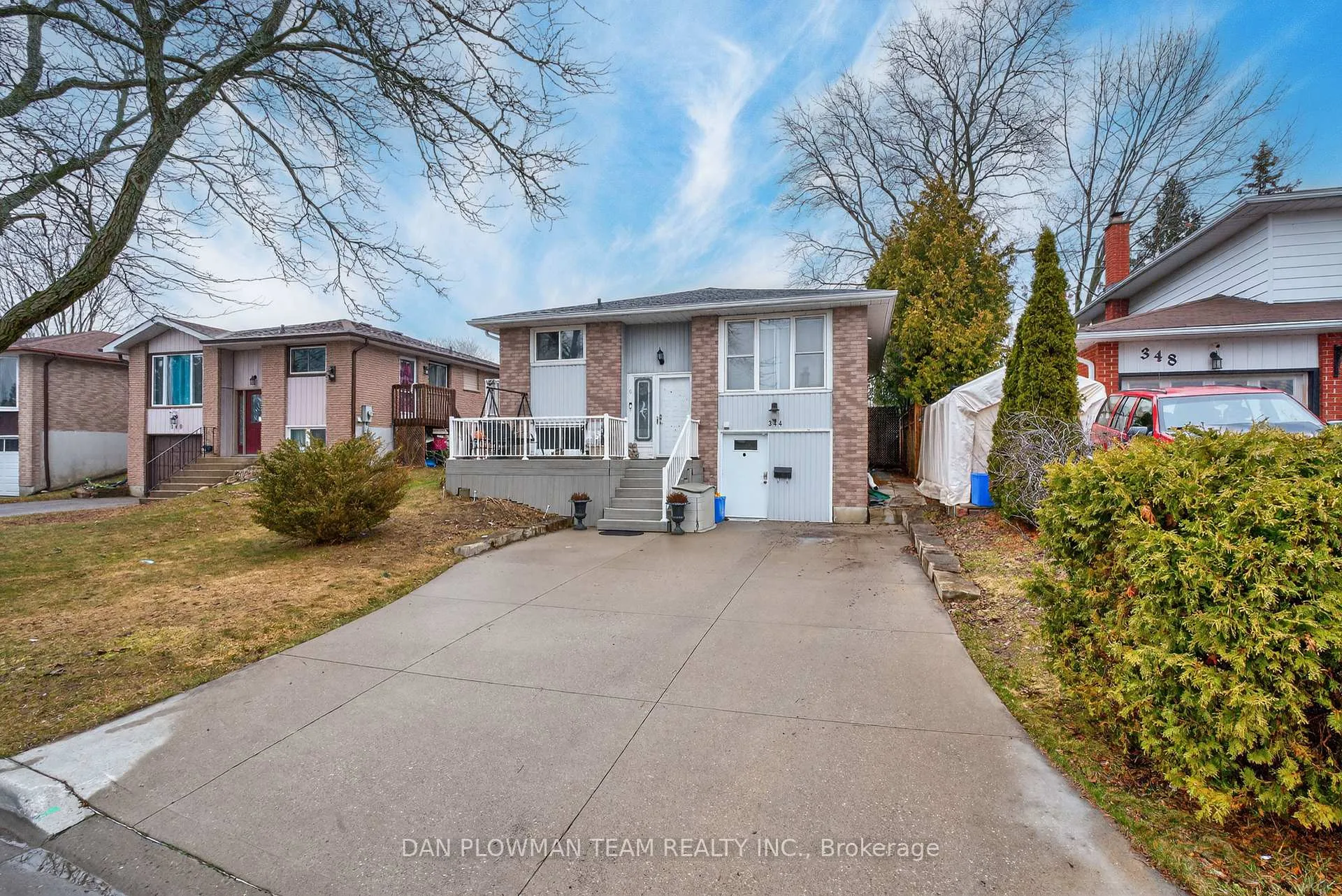 Photo 2 of 344 Kensington Crescent, Oshawa, Centennial — HOMEH