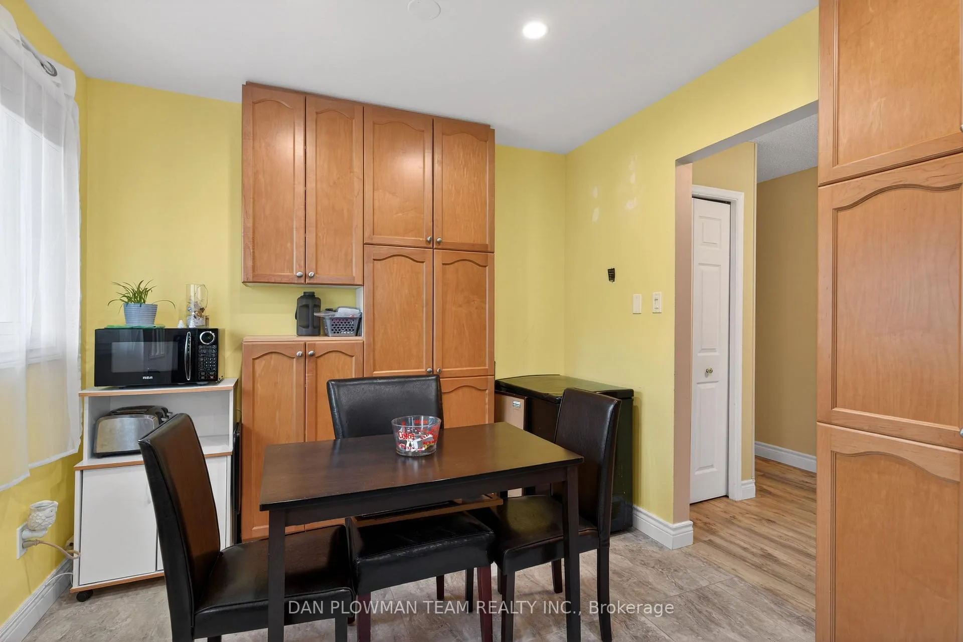 Photo 10 of 344 Kensington Crescent, Oshawa, Centennial — HOMEH