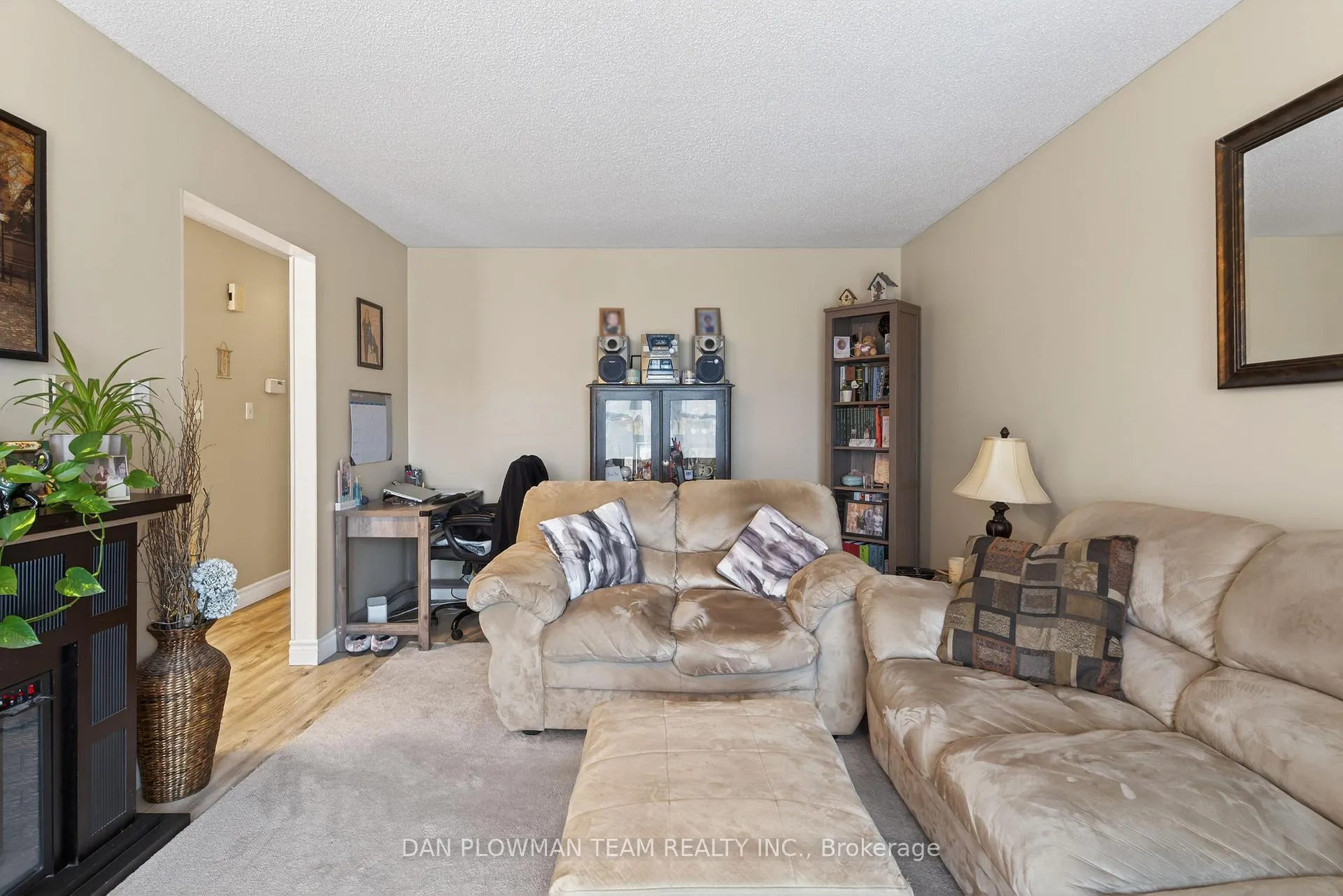 Photo 15 of 344 Kensington Crescent, Oshawa, Centennial — HOMEH