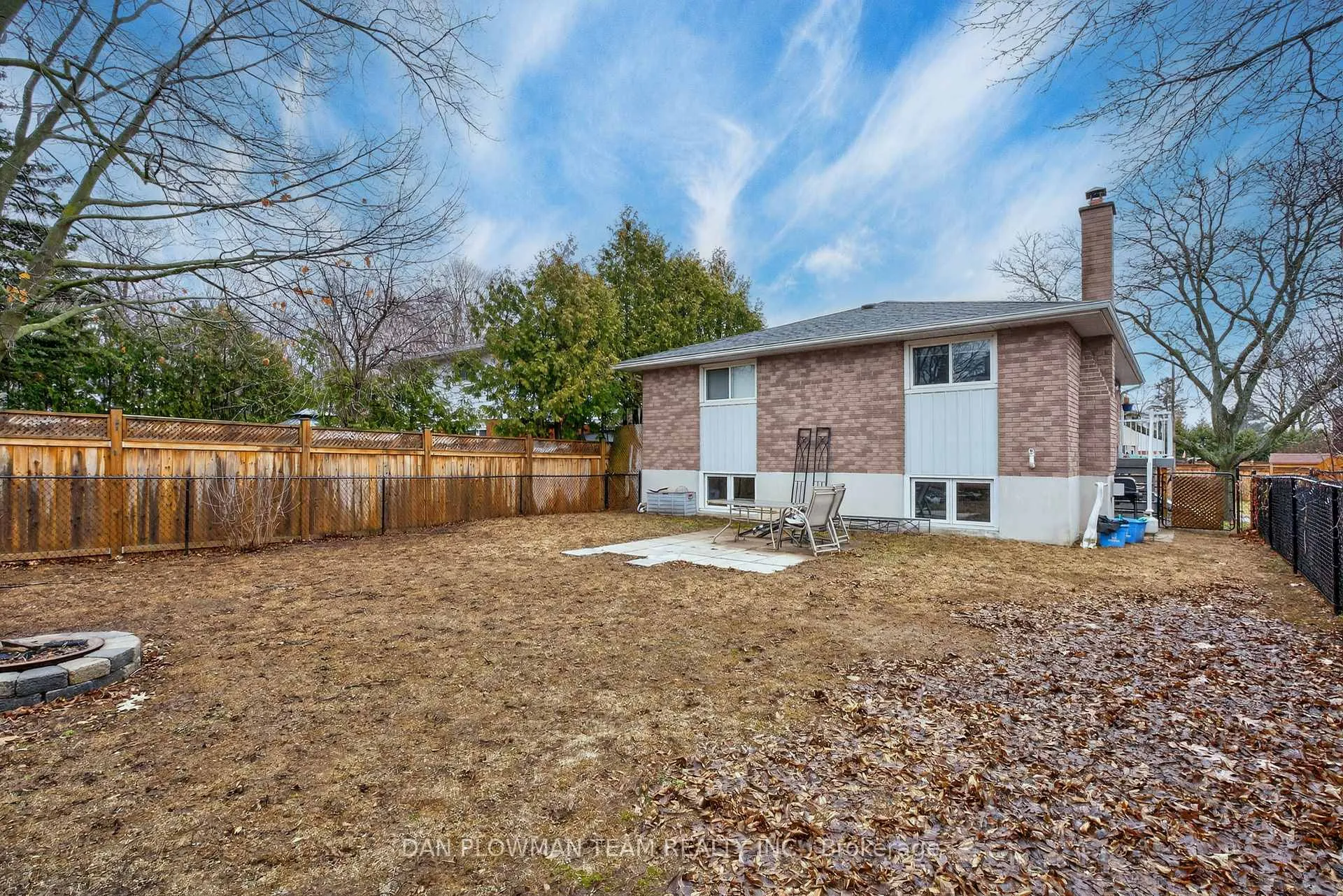 Photo 34 of 344 Kensington Crescent, Oshawa, Centennial — HOMEH