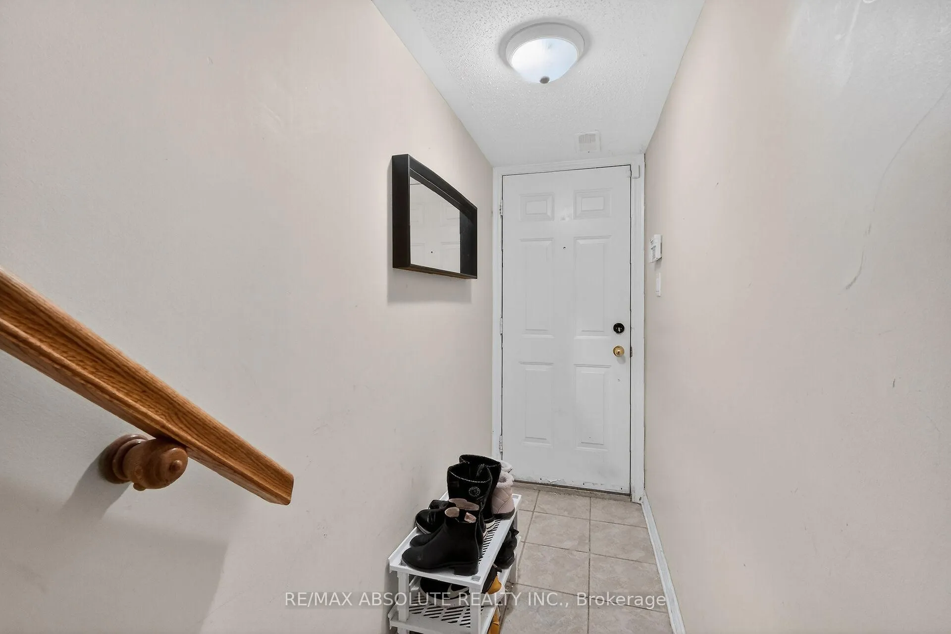 Photo 7 of 117 Tall Pines Private, Ottawa, Leslie Park — HOMEH