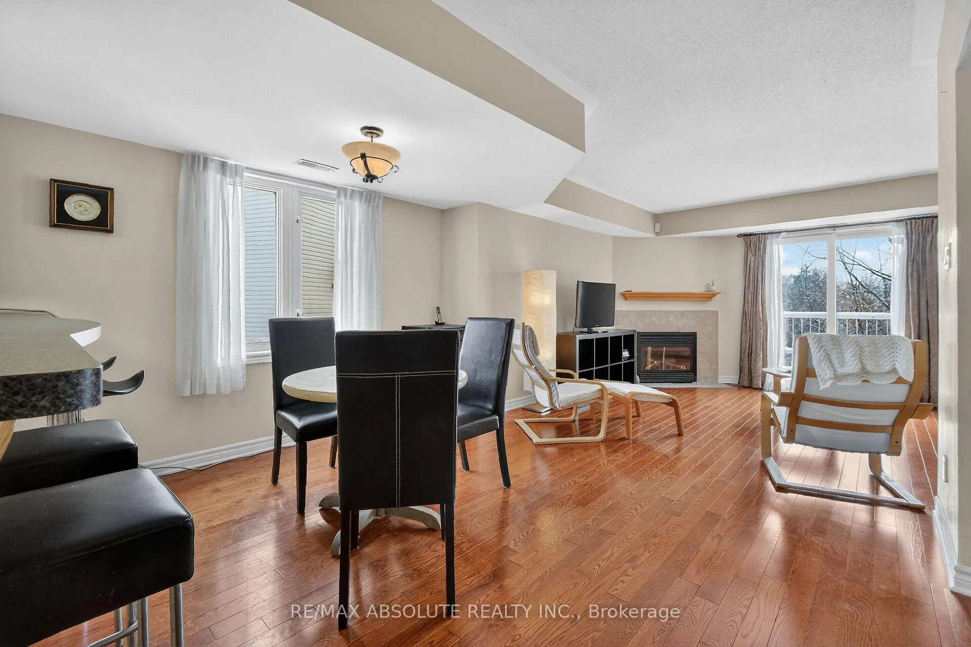 Photo 10 of 117 Tall Pines Private, Ottawa, Leslie Park — HOMEH