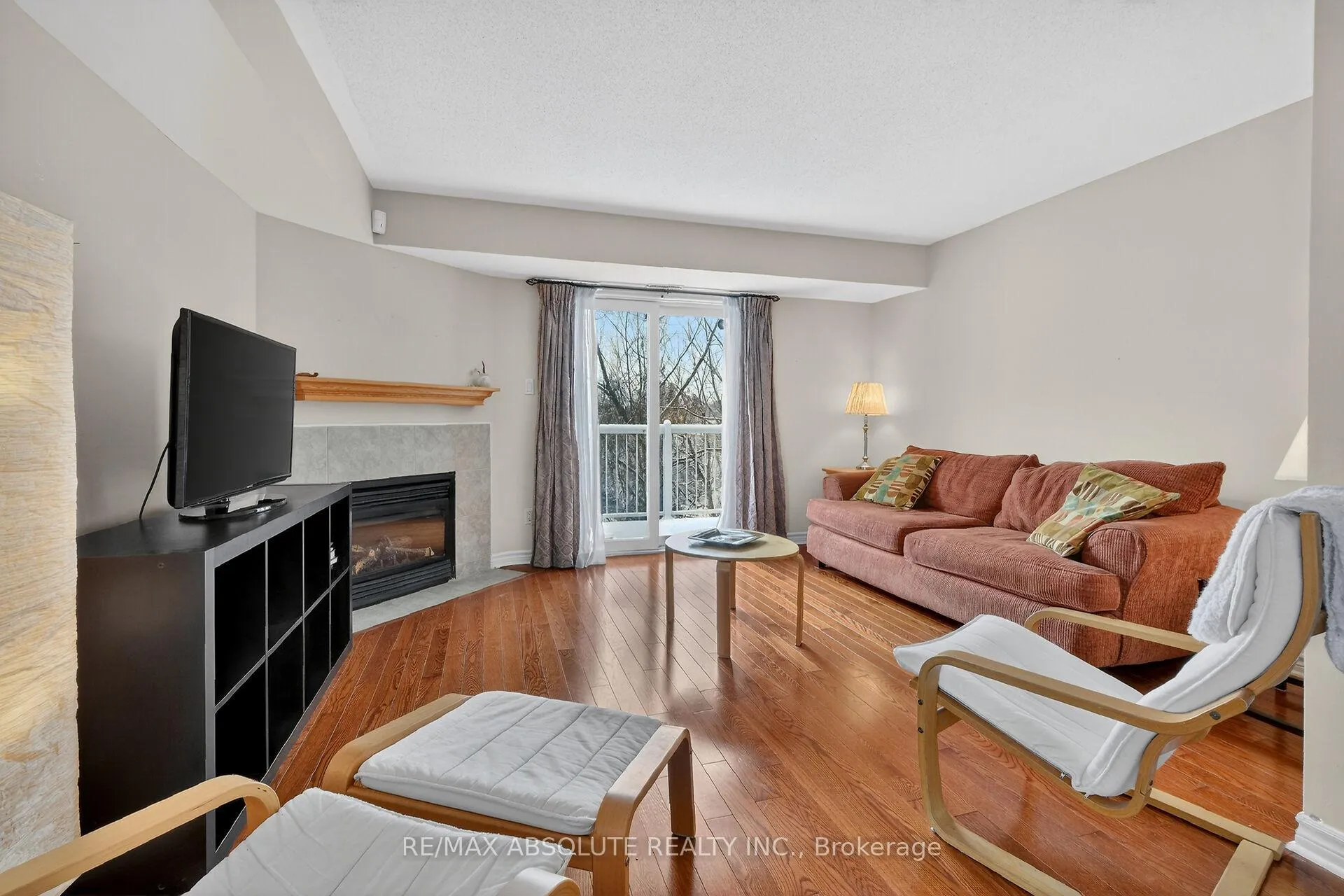 Photo 11 of 117 Tall Pines Private, Ottawa, Leslie Park — HOMEH