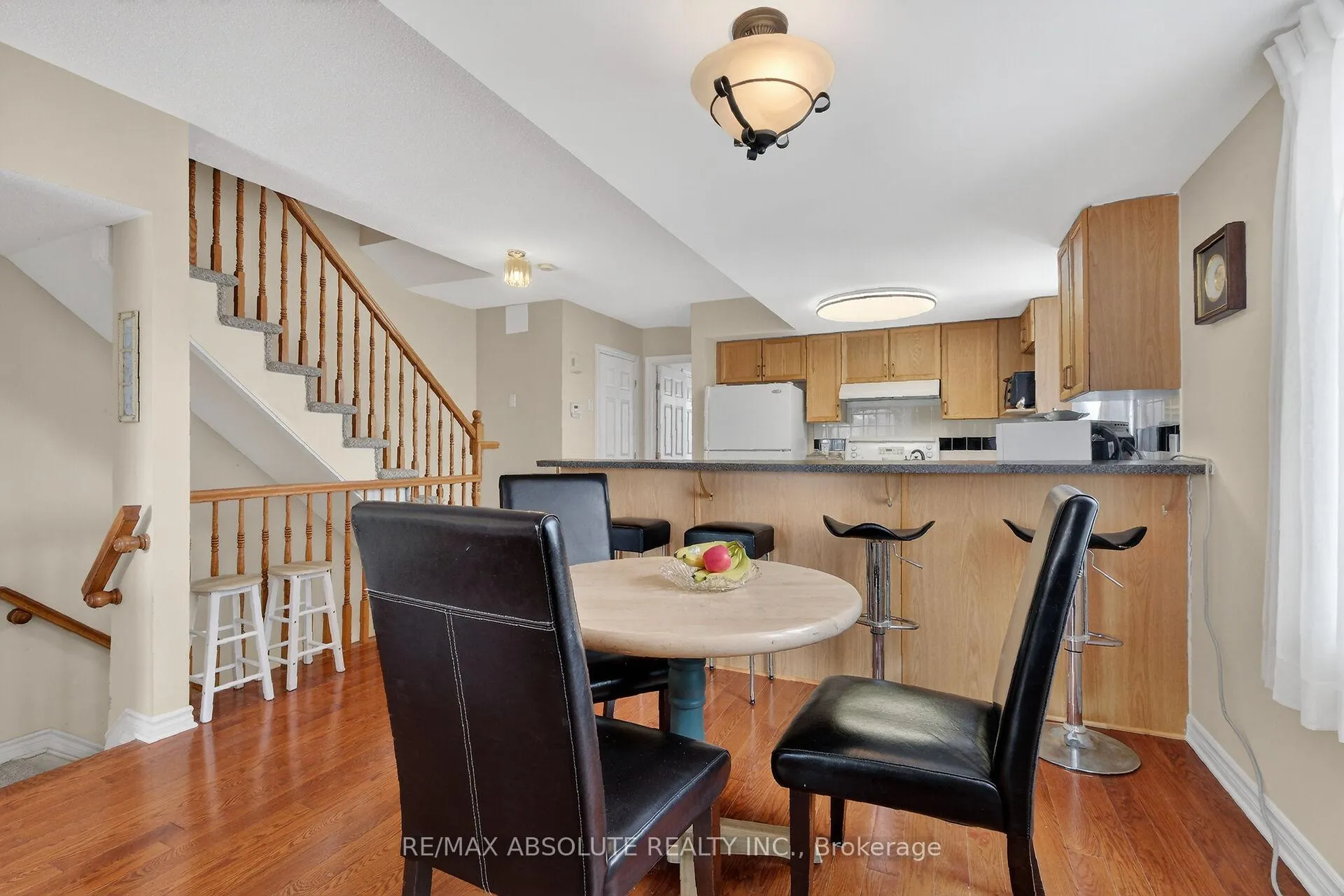 Photo 19 of 117 Tall Pines Private, Ottawa, Leslie Park — HOMEH