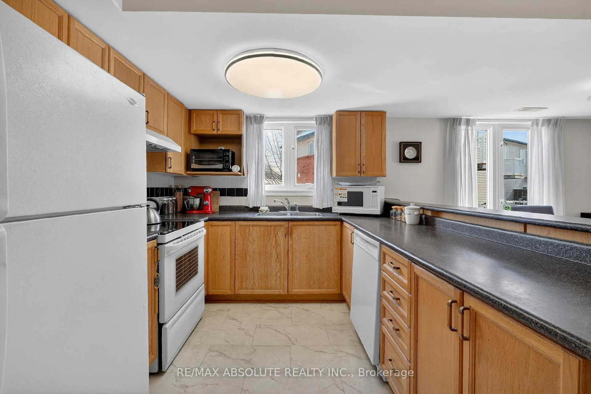 Photo 23 of 117 Tall Pines Private, Ottawa, Leslie Park — HOMEH