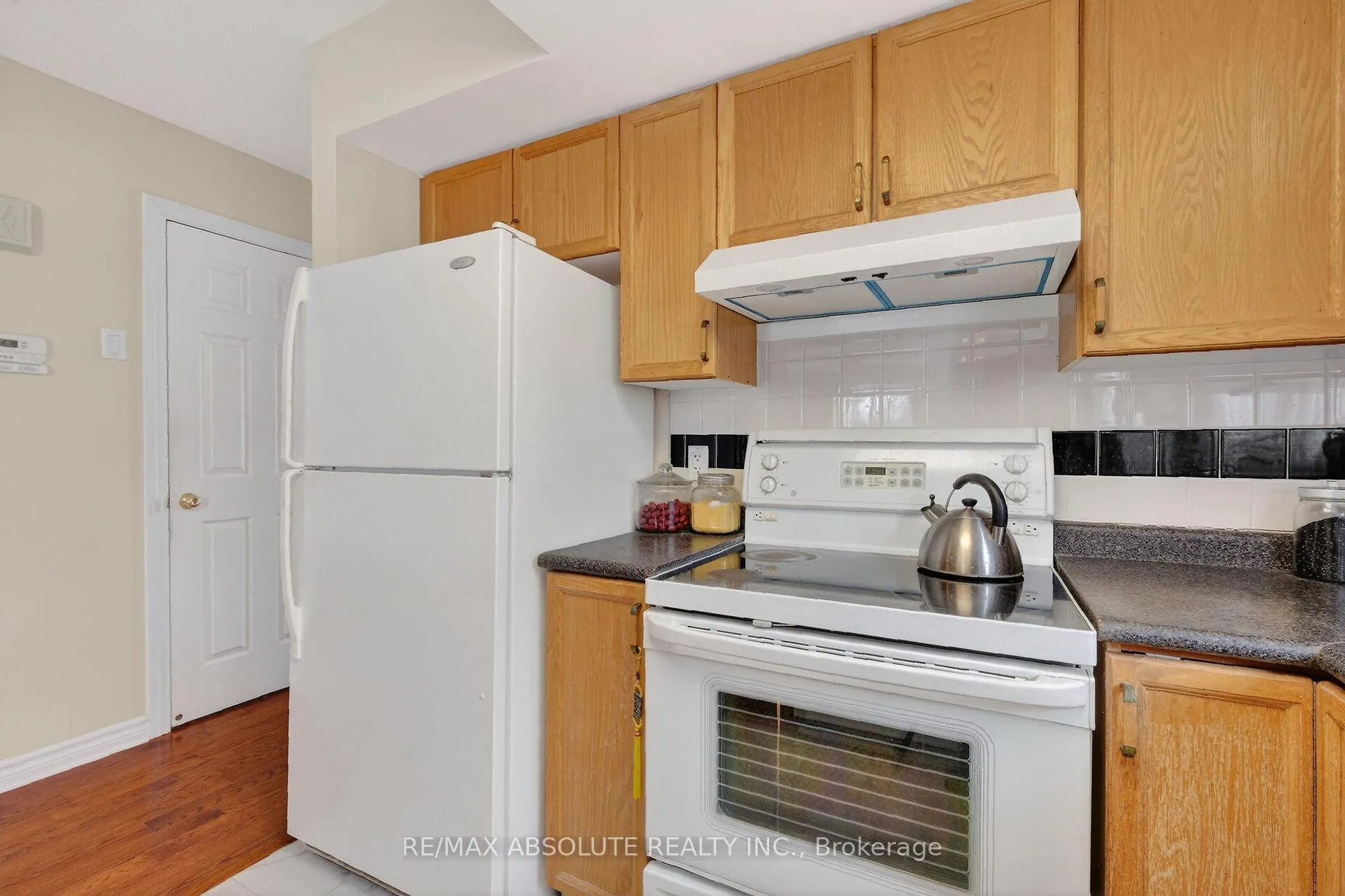 Photo 28 of 117 Tall Pines Private, Ottawa, Leslie Park — HOMEH