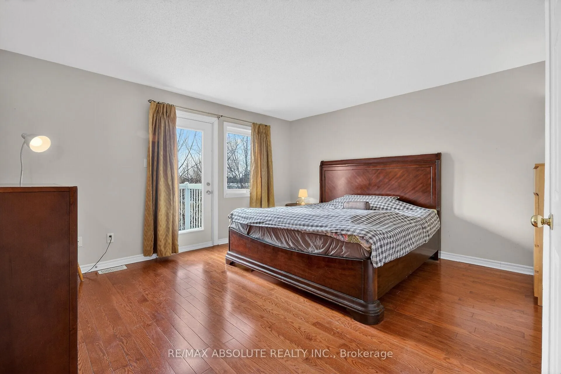 Photo 37 of 117 Tall Pines Private, Ottawa, Leslie Park — HOMEH