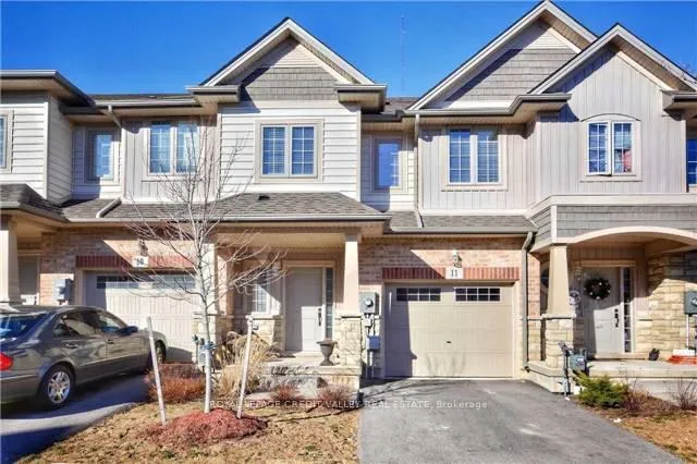 Front of Unit 11, 7 Lakelawn Road