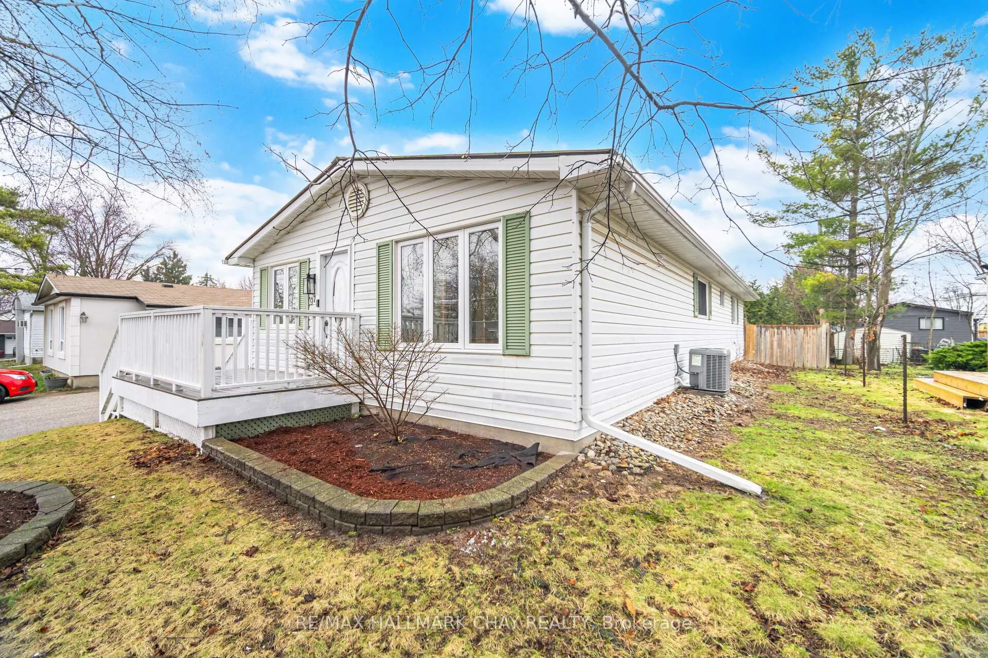 Photo 4 of 97 Walkem Drive, New Tecumseth, Tottenham — HOMEH