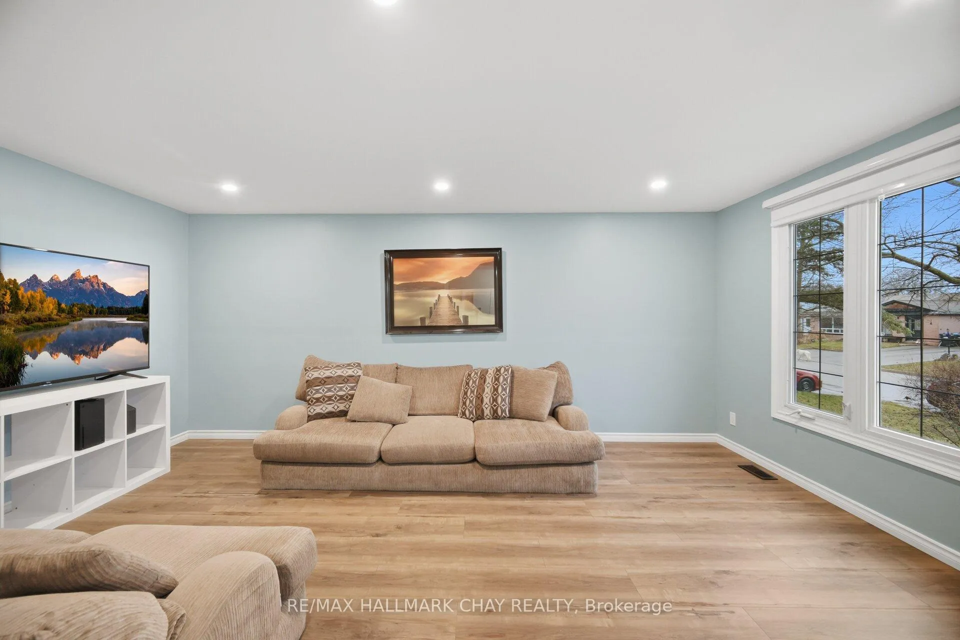 Photo 9 of 97 Walkem Drive, New Tecumseth, Tottenham — HOMEH