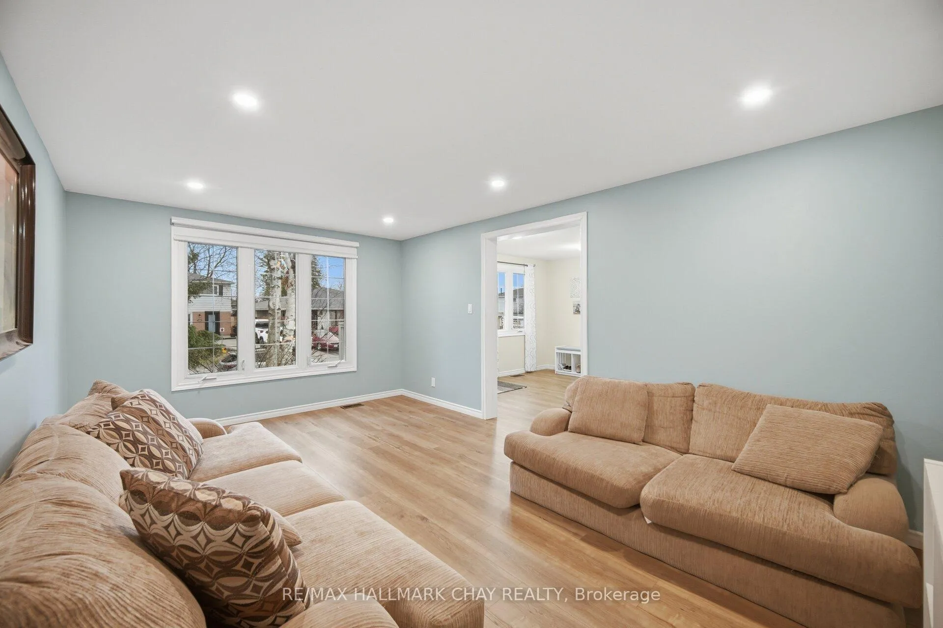 Photo 10 of 97 Walkem Drive, New Tecumseth, Tottenham — HOMEH