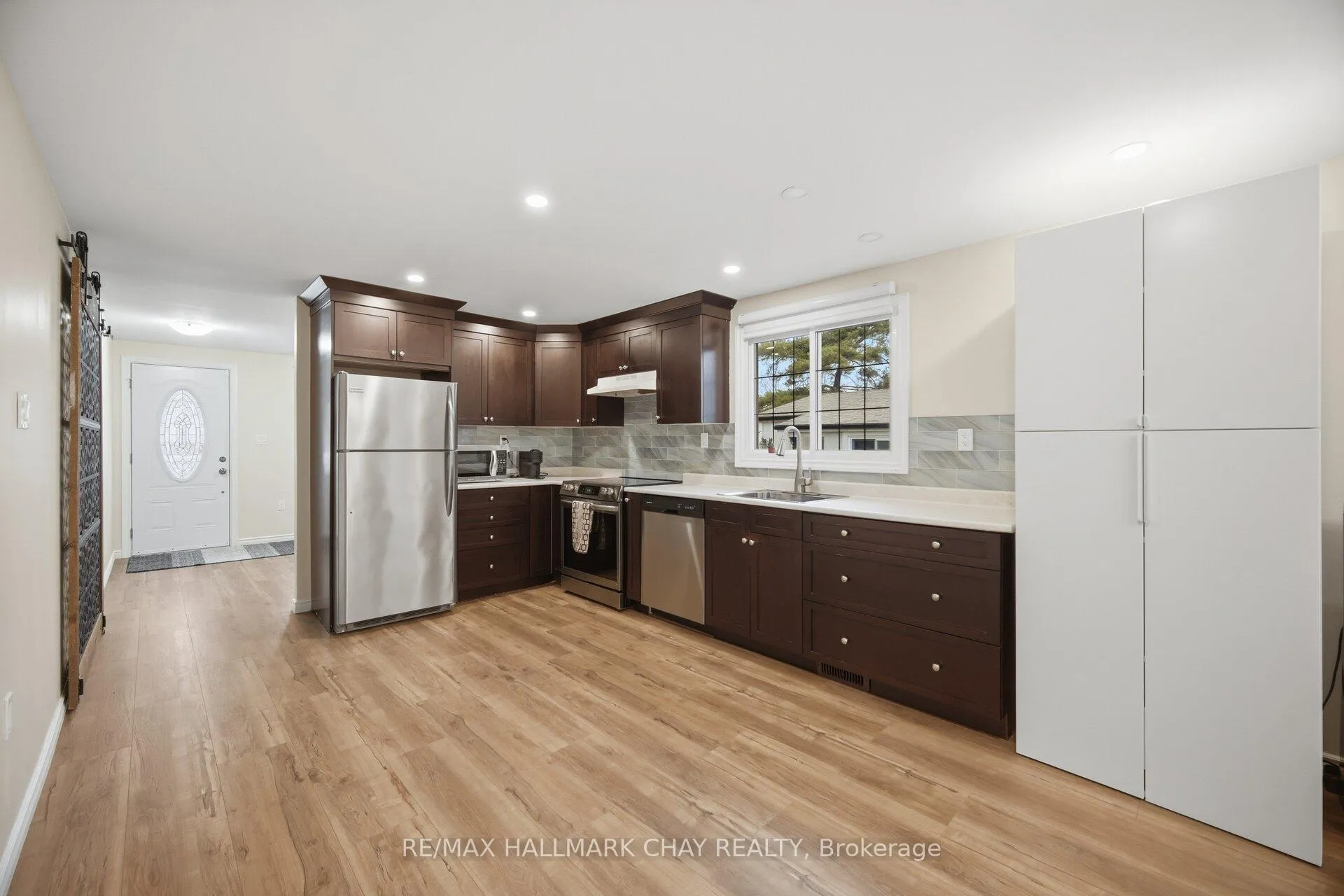Photo 12 of 97 Walkem Drive, New Tecumseth, Tottenham — HOMEH