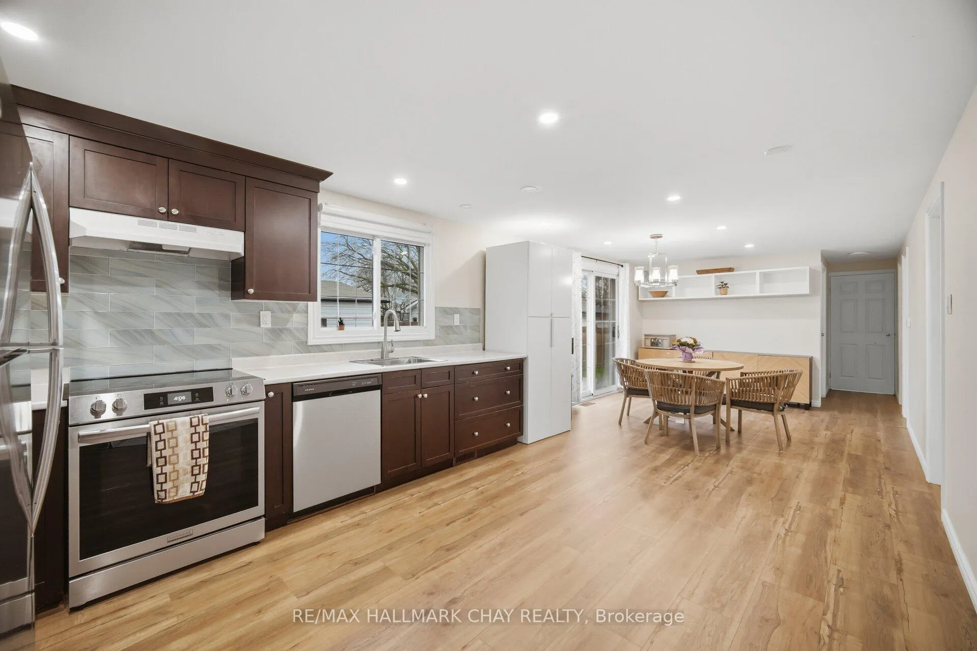 Photo 13 of 97 Walkem Drive, New Tecumseth, Tottenham — HOMEH