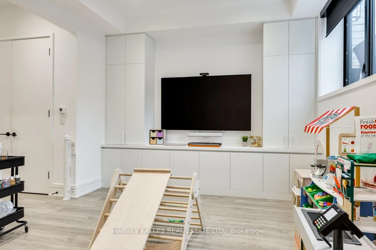 Photo 24 of 53 Castlewood Road, Toronto, Lawrence Park South — HOMEH