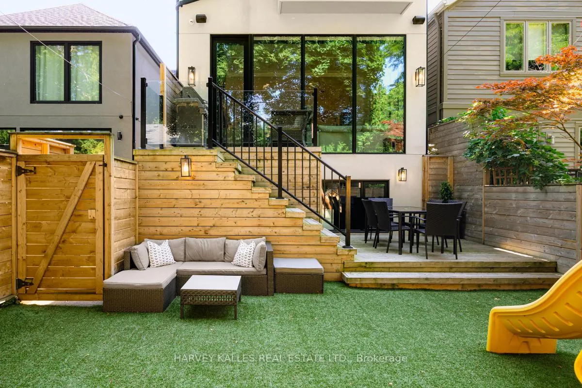 Photo 27 of 53 Castlewood Road, Toronto, Lawrence Park South — HOMEH