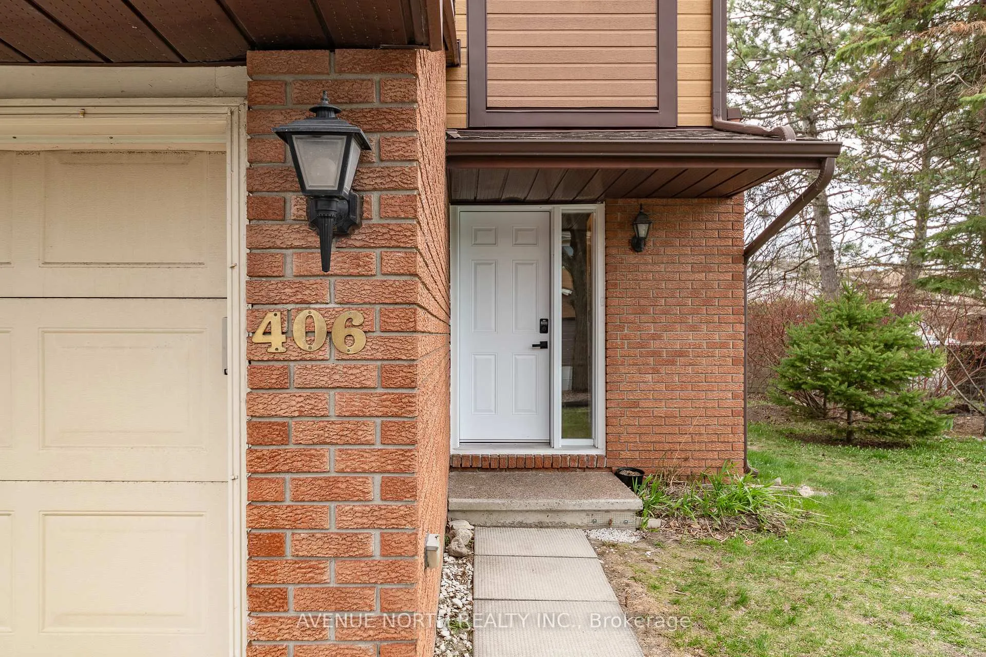 Photo 3 of 406 Verdon Private, Ottawa, Hunt Club Park/Greenboro — HOMEH