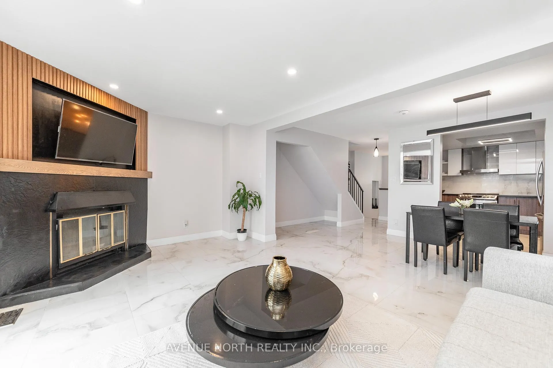Photo 18 of 406 Verdon Private, Ottawa, Hunt Club Park/Greenboro — HOMEH